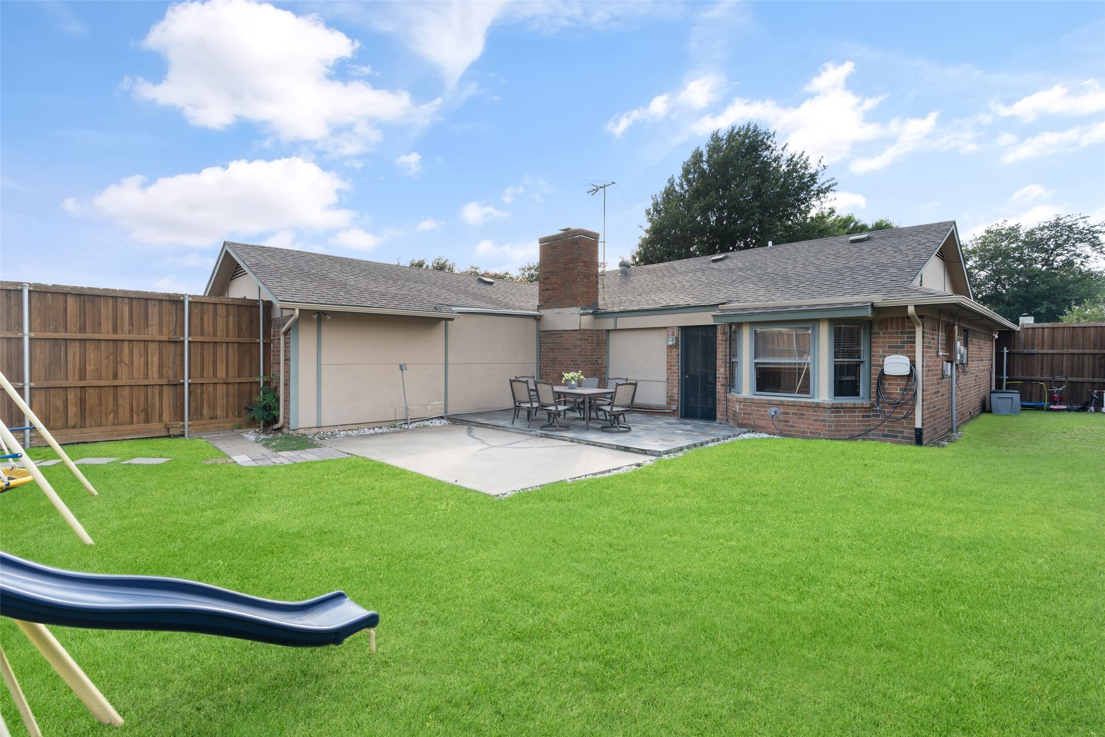965 Meadowcove Circle