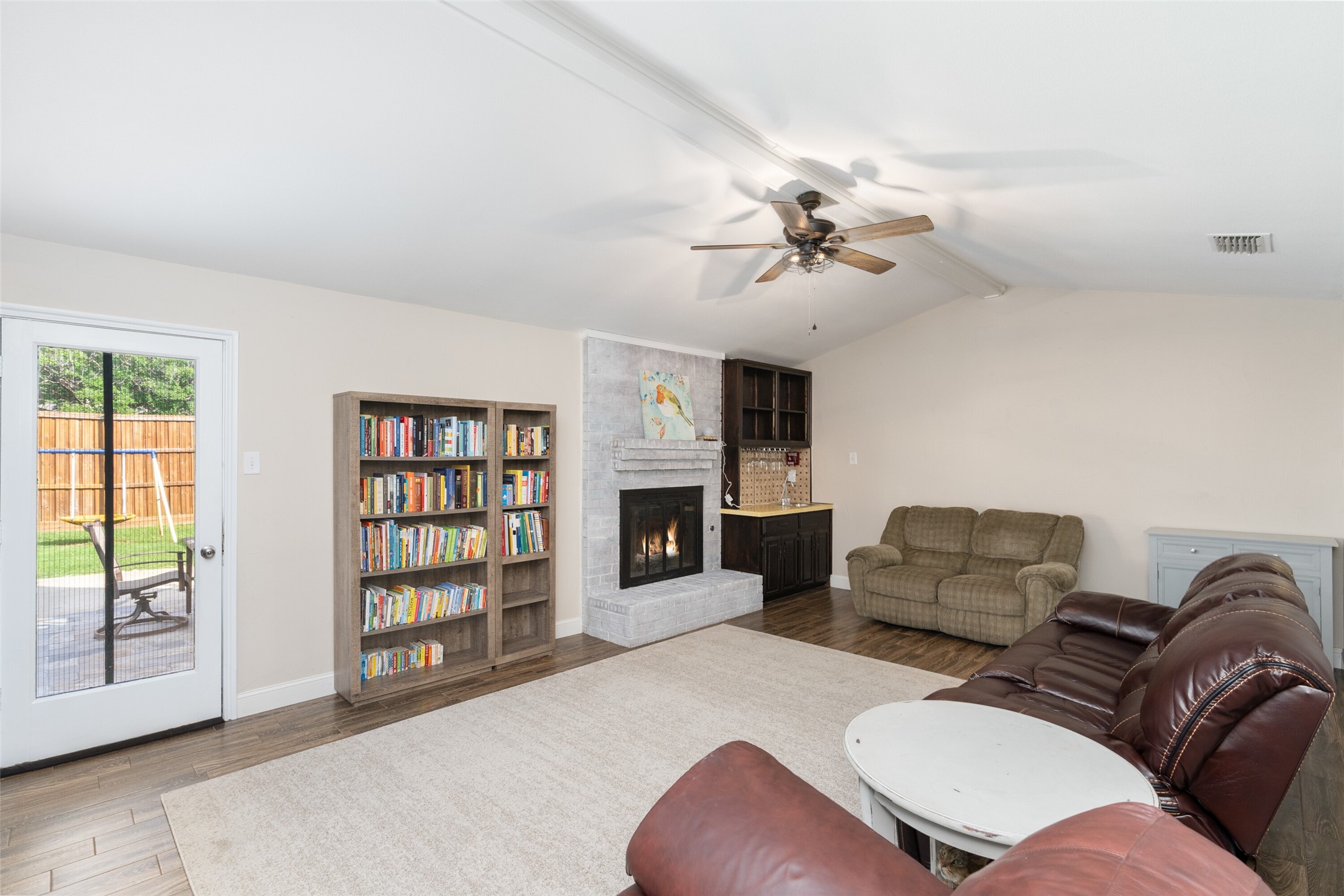 965 Meadowcove Circle