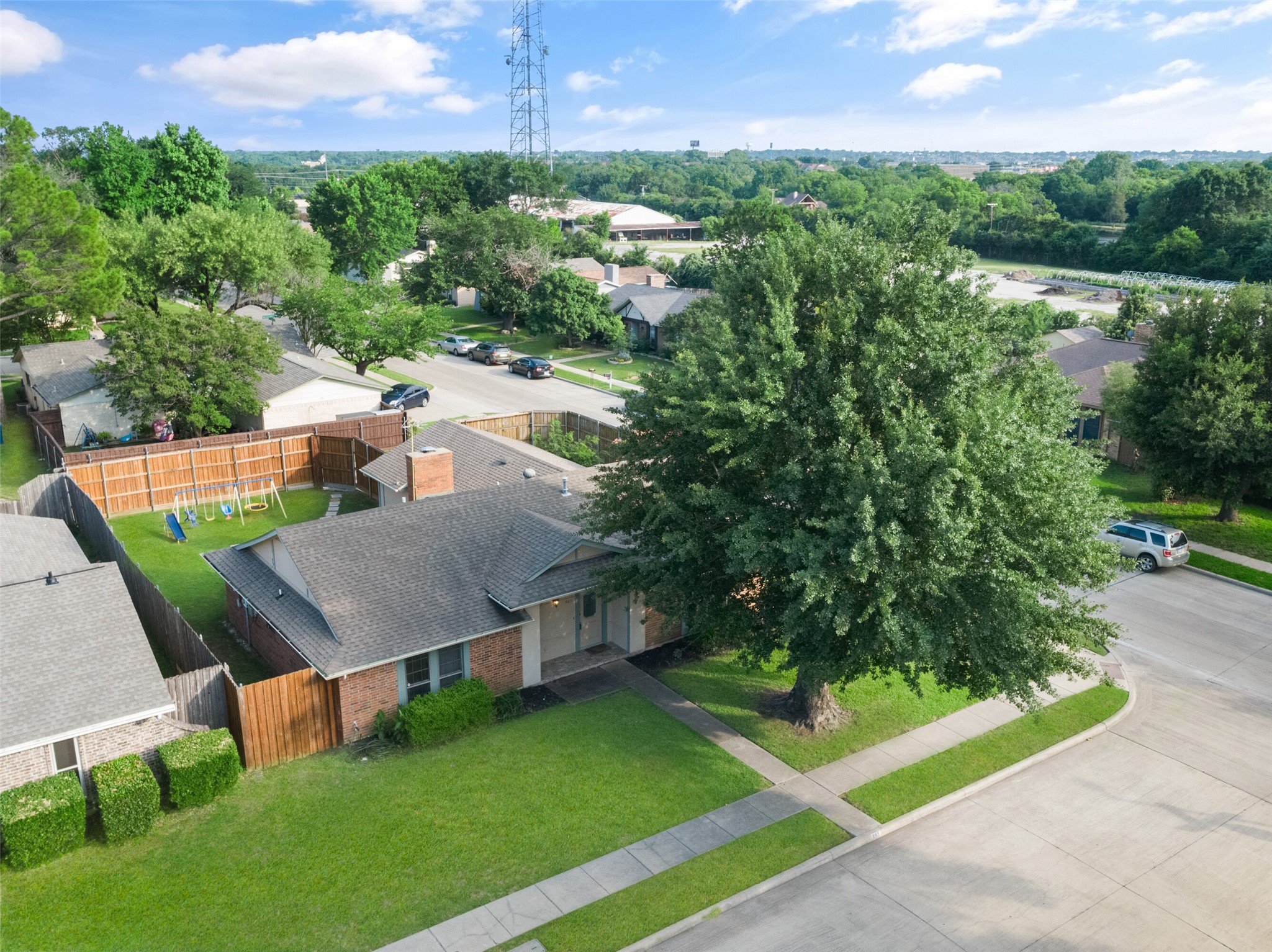 965 Meadowcove Circle