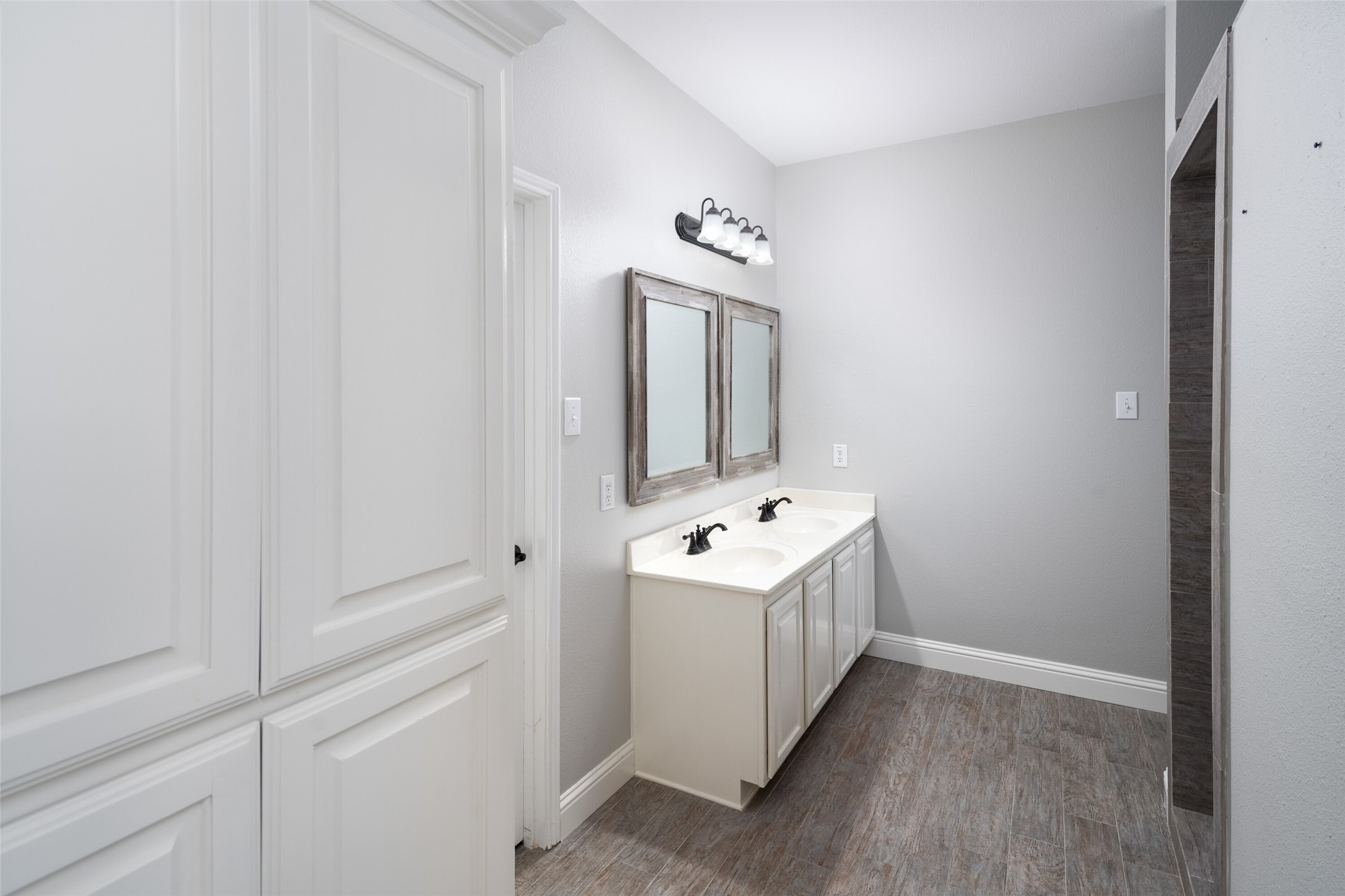 1908 Peppertree Drive