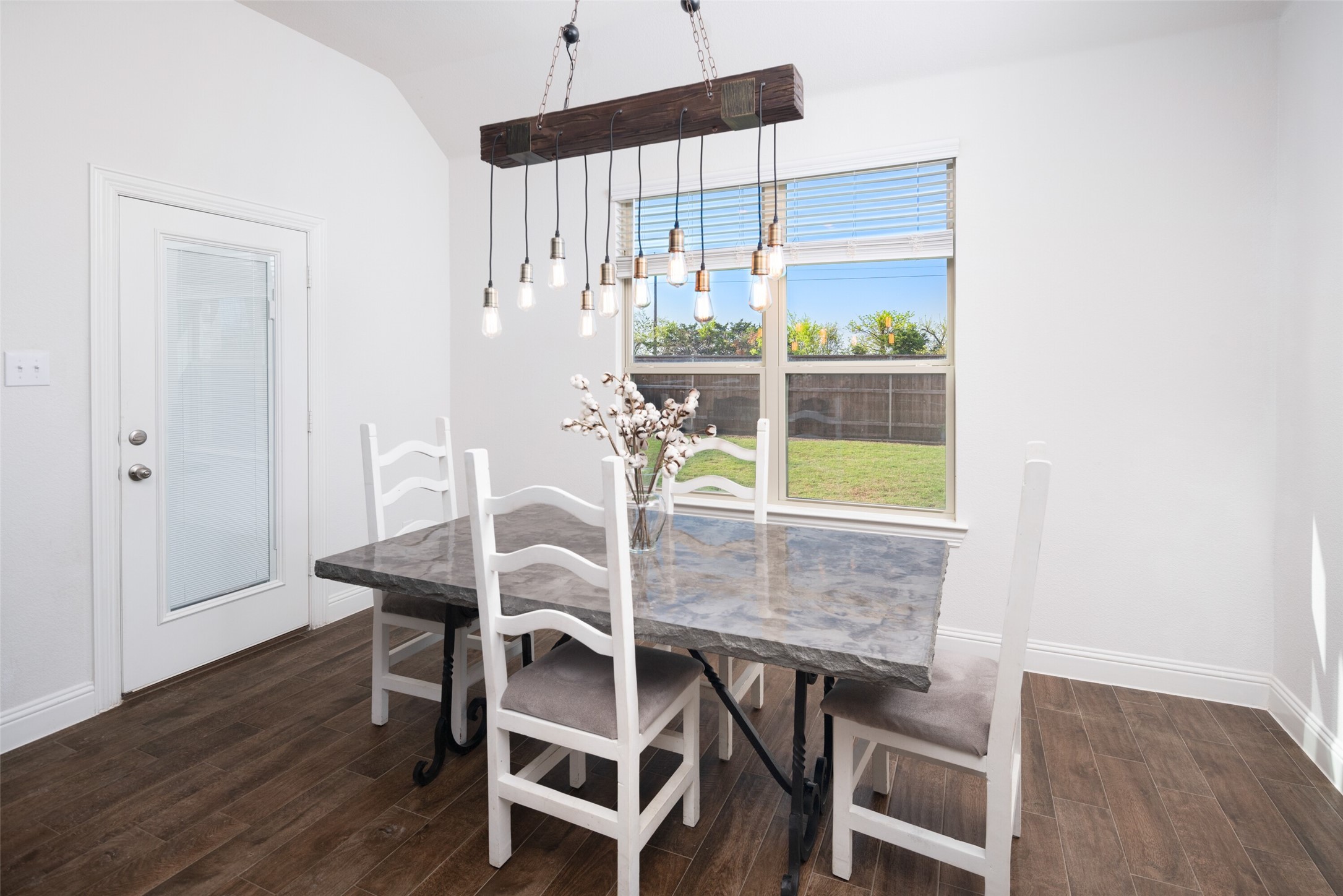 1621 Tapadero Lane