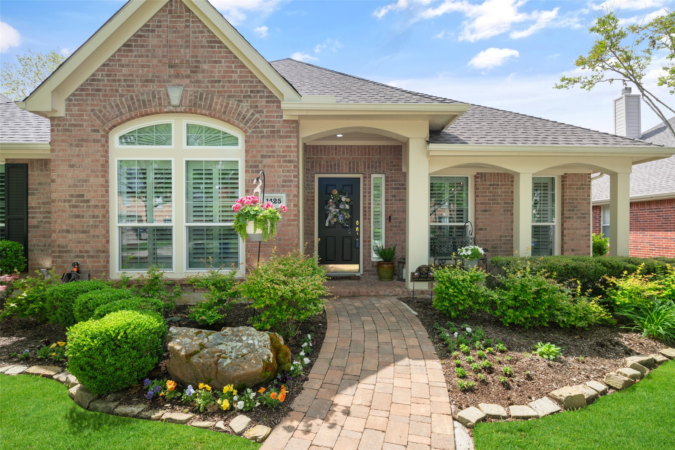 1425 Cool Springs Drive