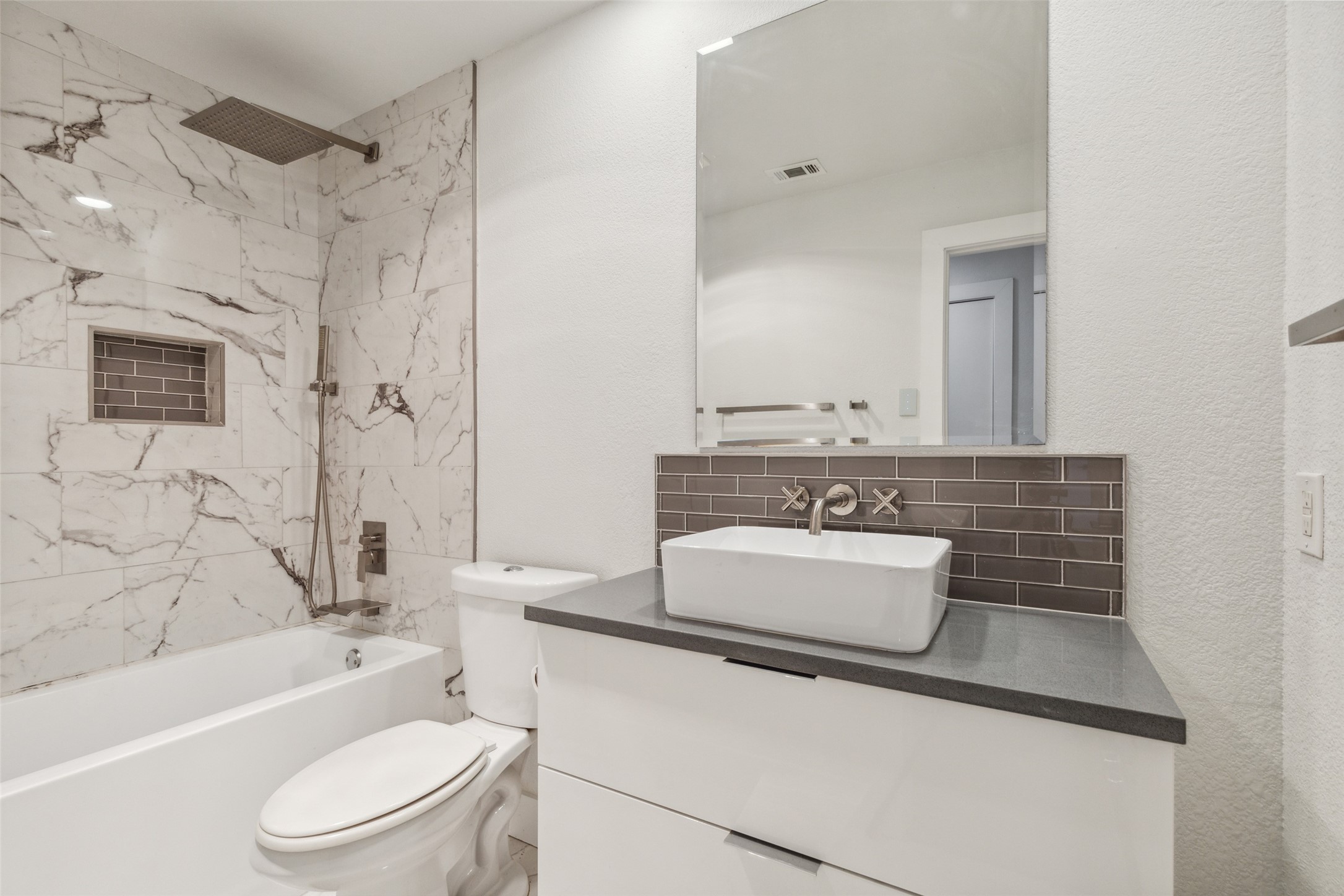 4409 Windward Circle