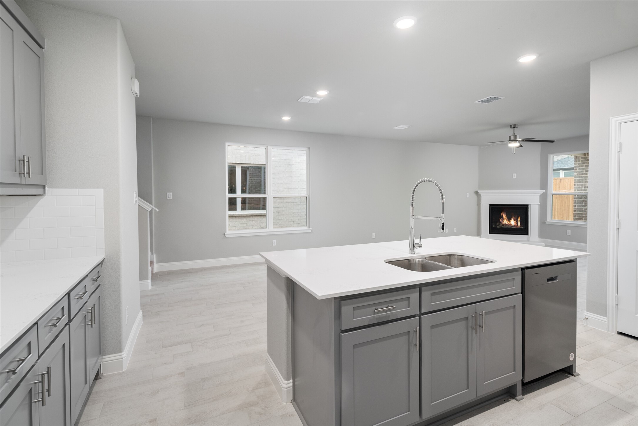908 Santa Lucia Drive