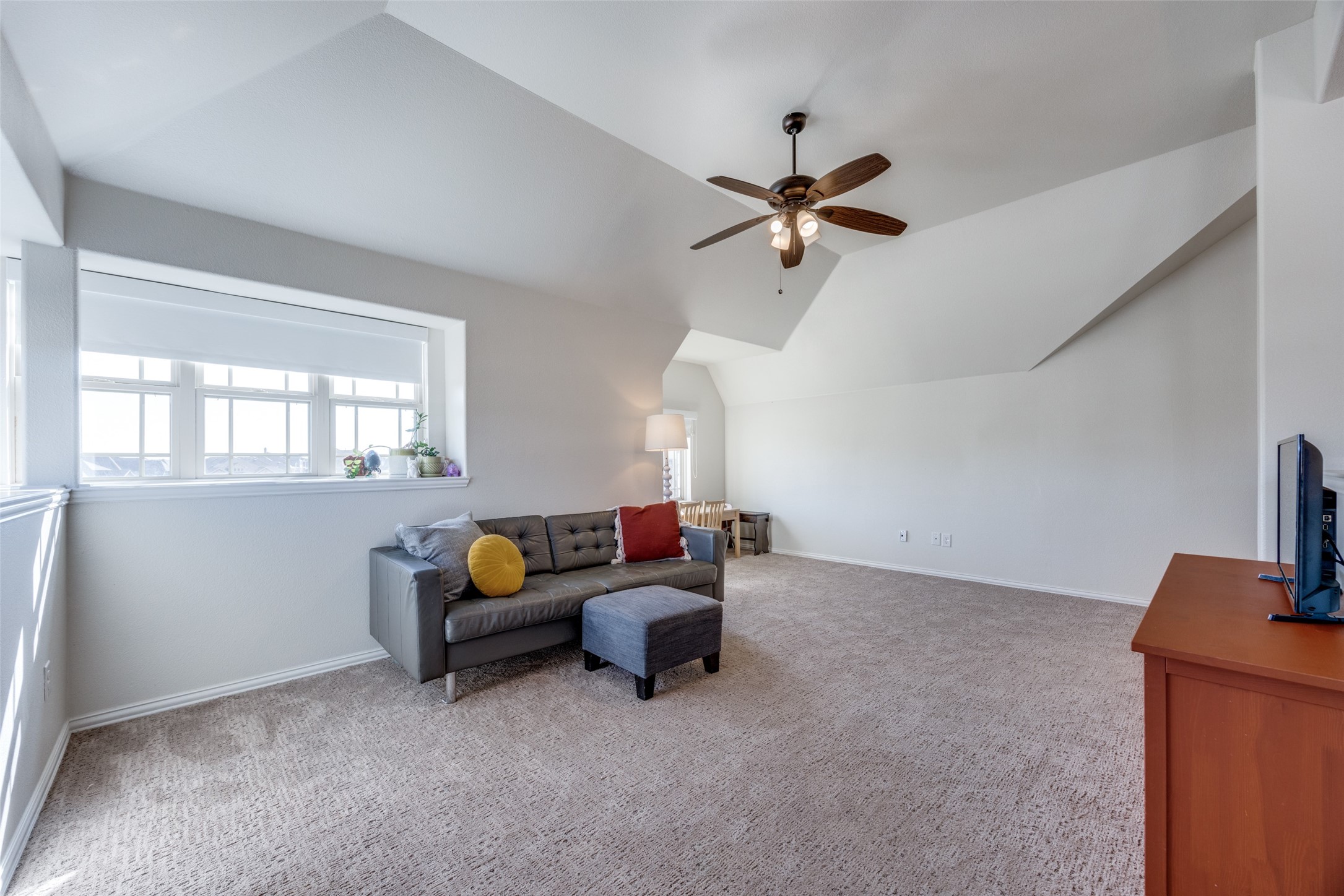 1202 Bridgeport Drive