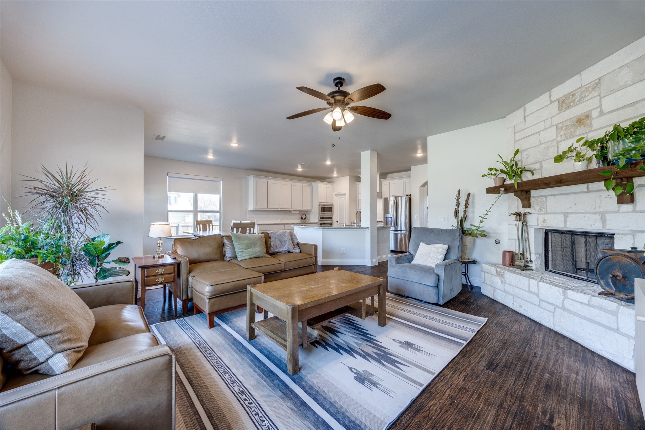 1202 Bridgeport Drive