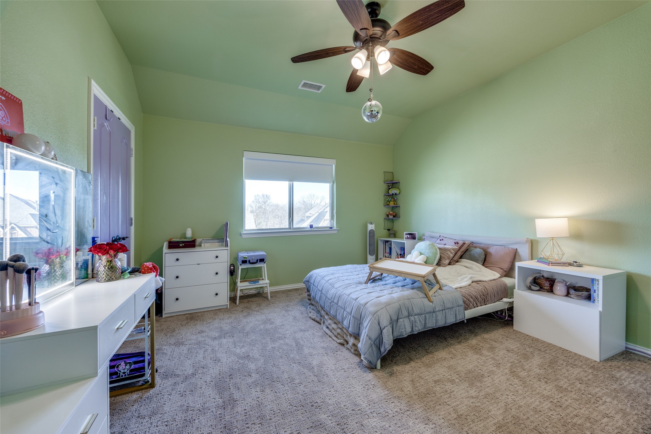 1202 Bridgeport Drive