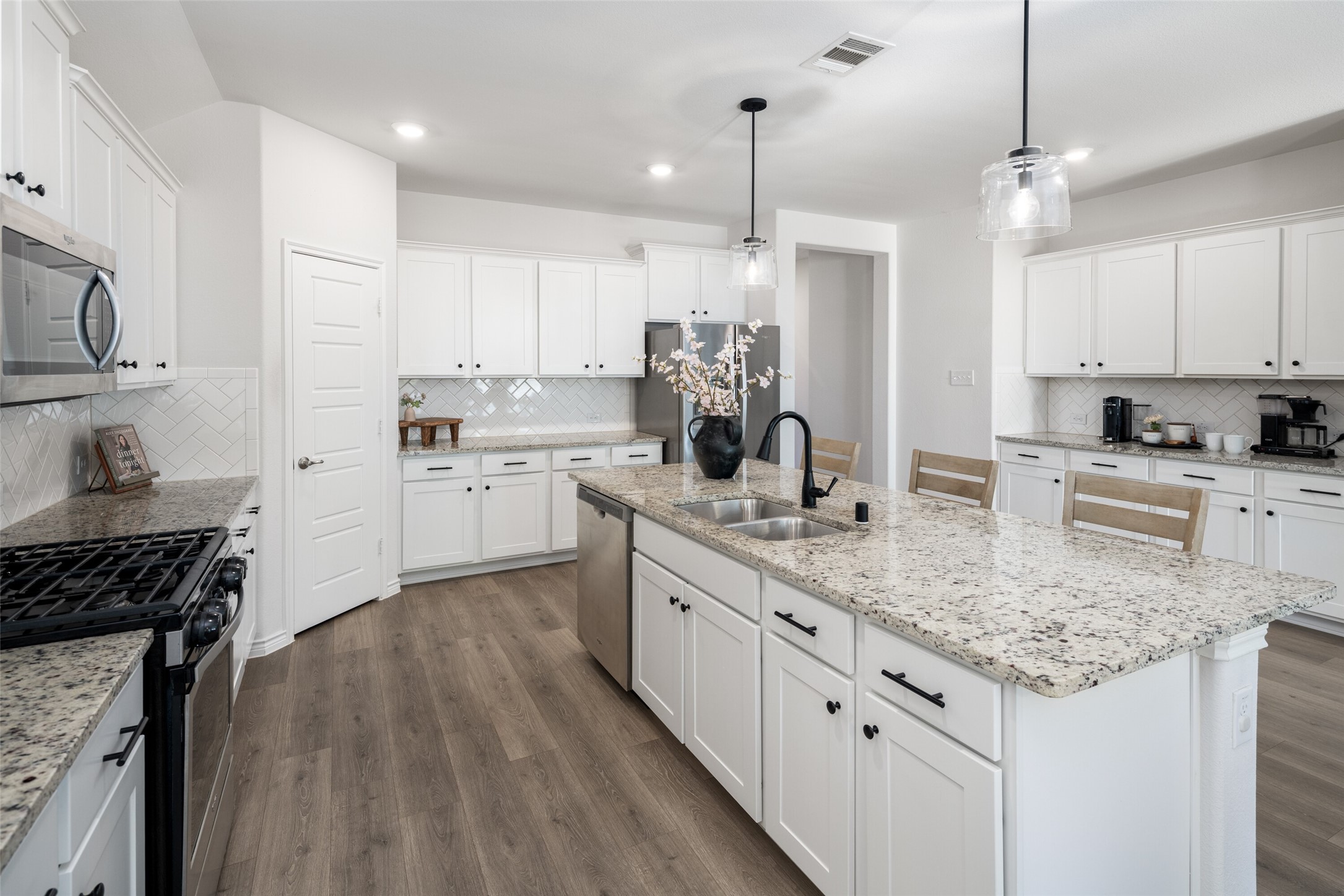 1132 Azure Lane