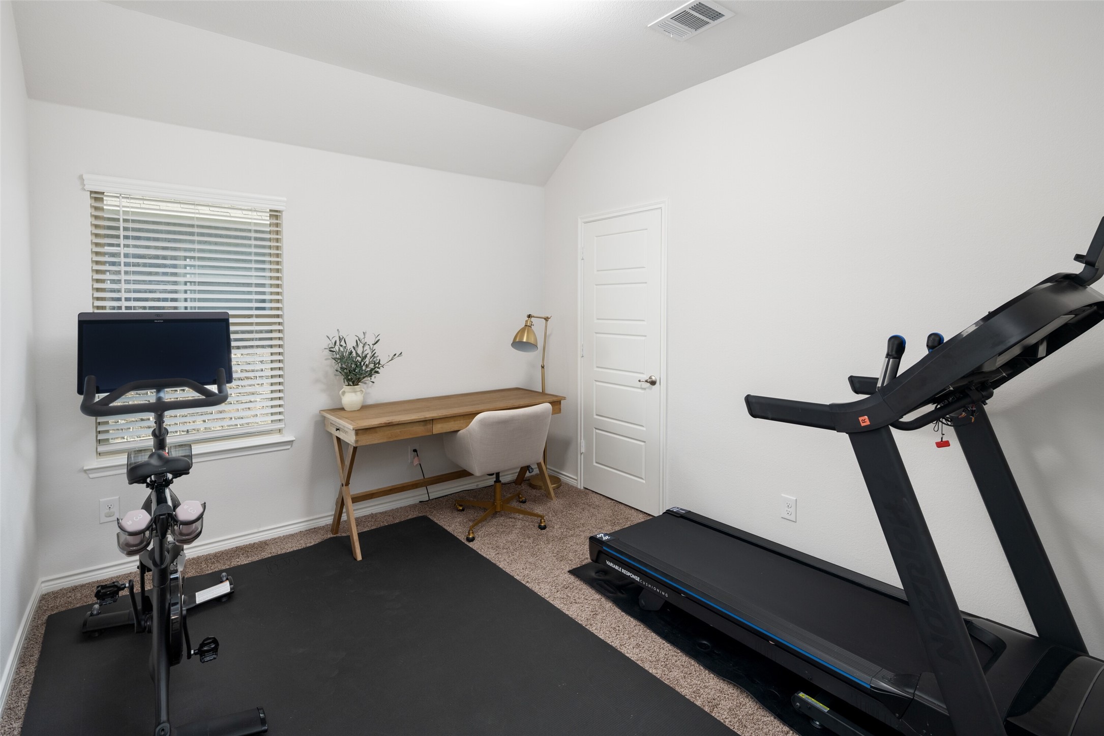 1132 Azure Lane