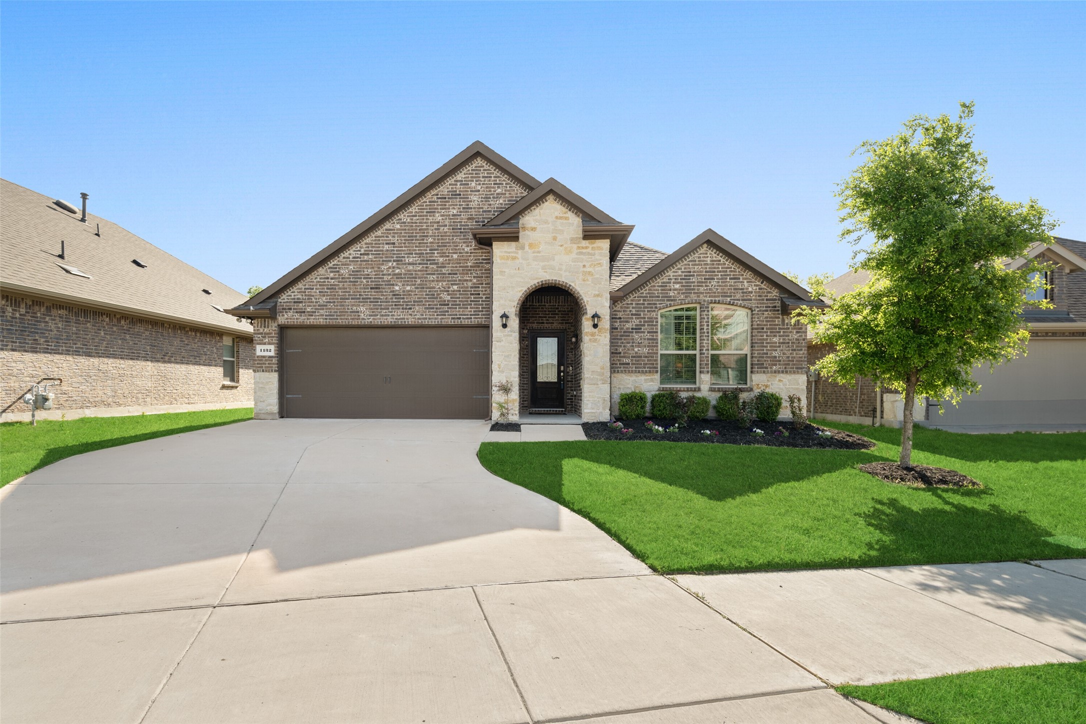 1132 Azure Lane