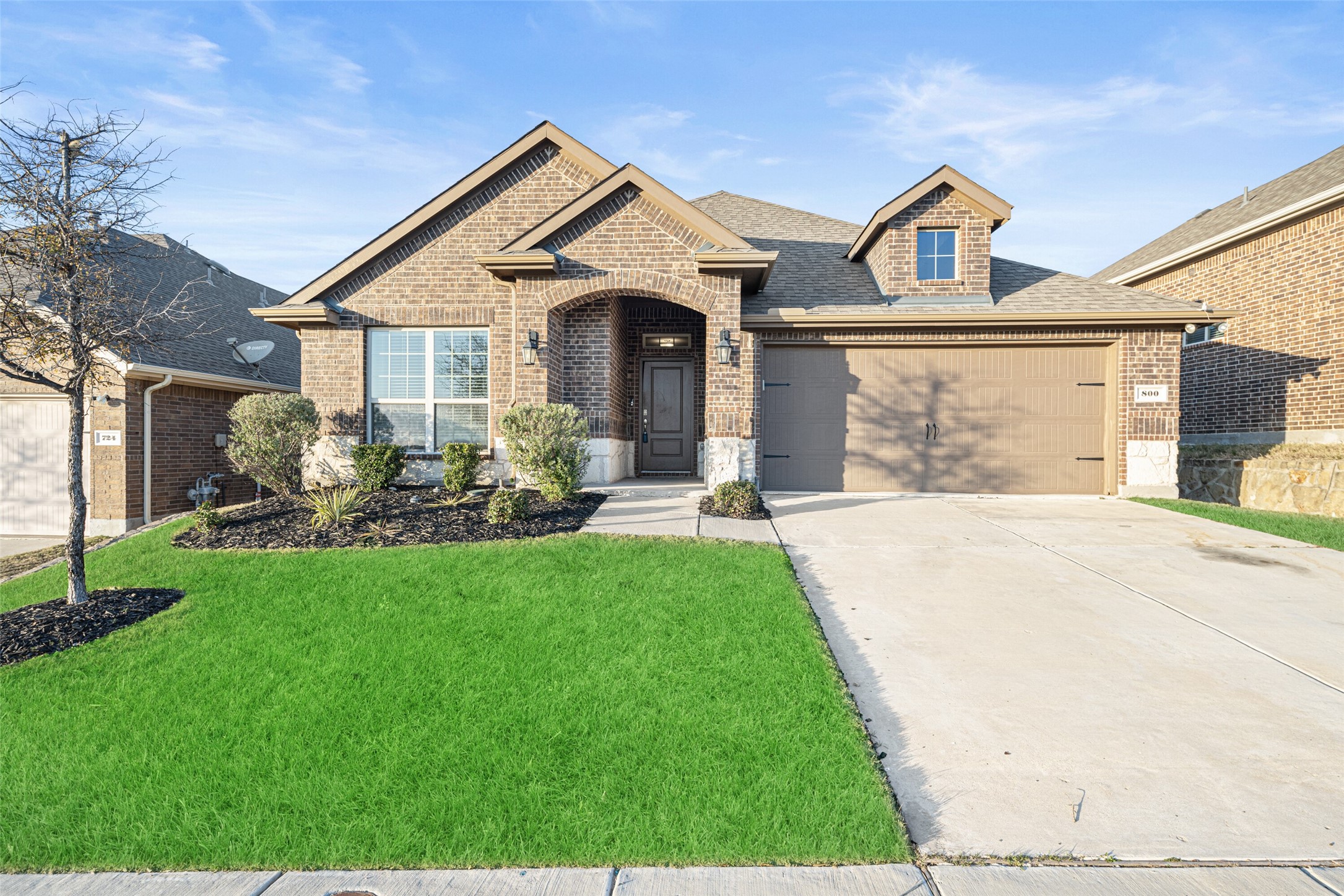 800 Monarch Lane
