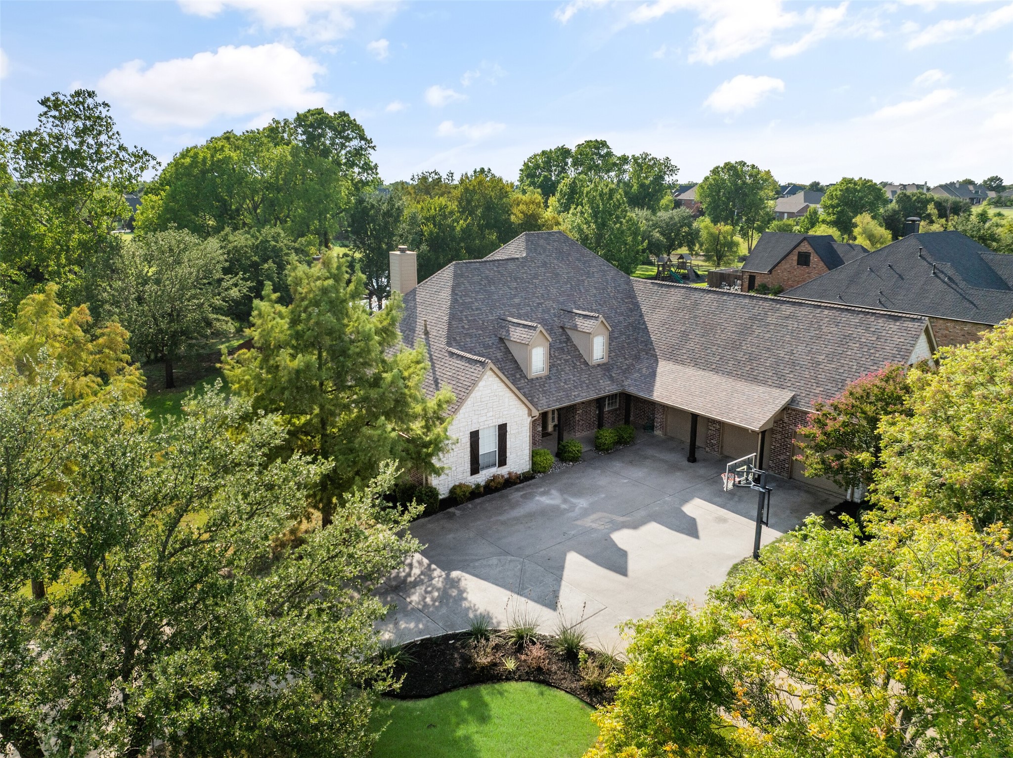 1500 Brook Lane