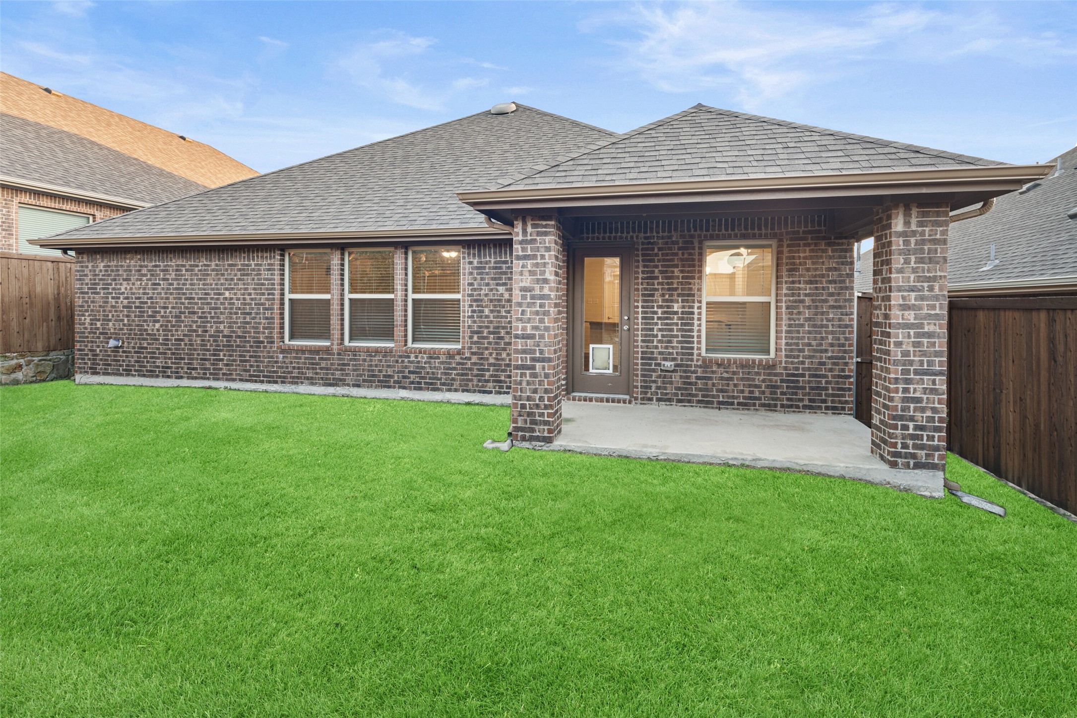 800 Monarch Lane