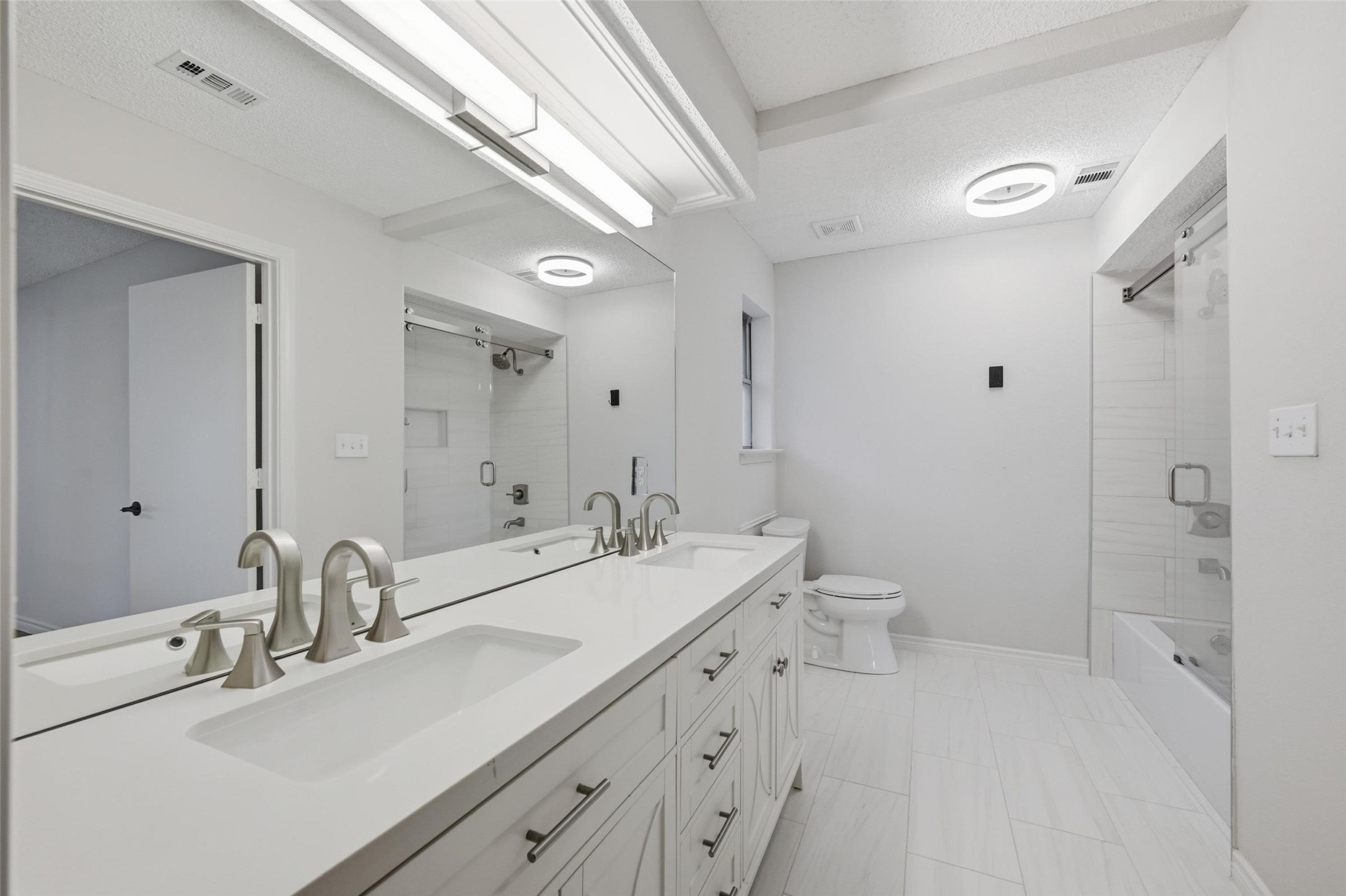 921 Autumn Lake Drive