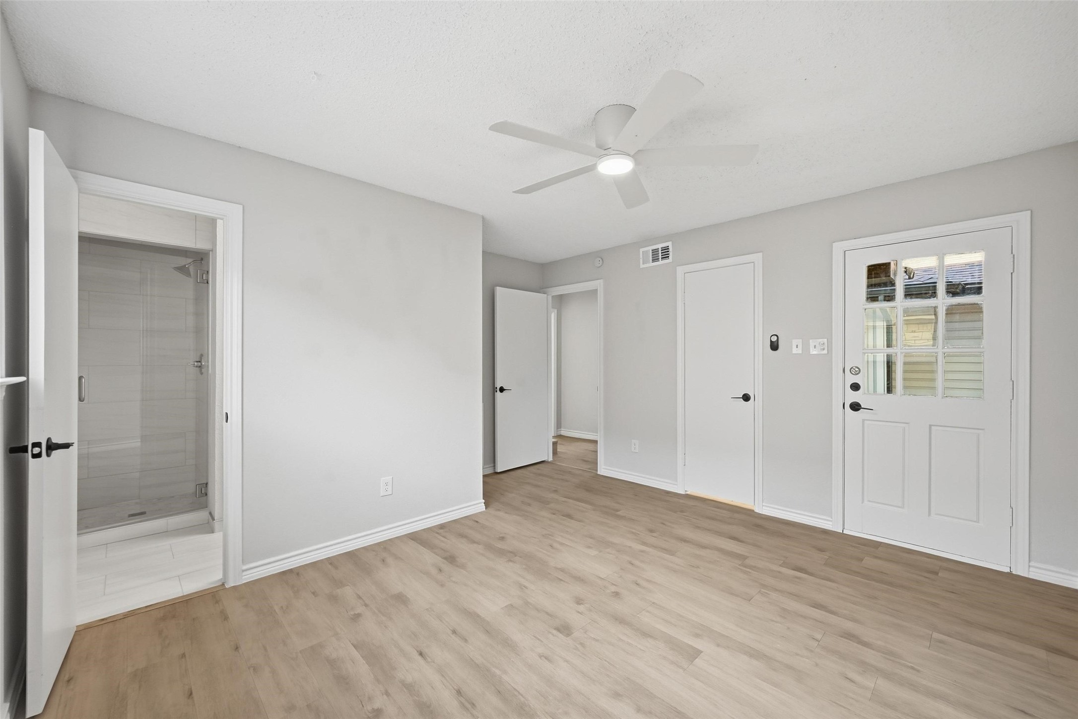 921 Autumn Lake Drive