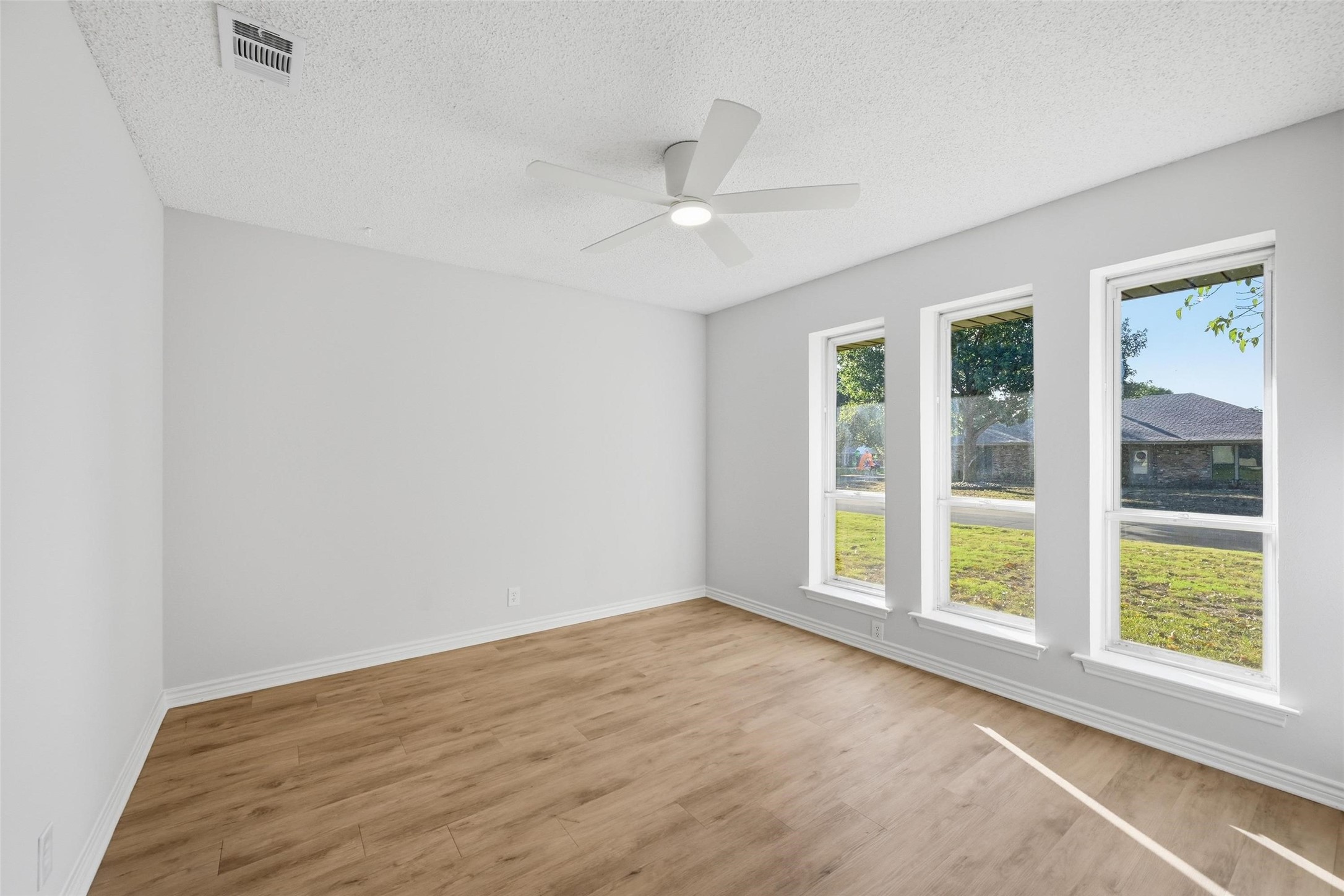 921 Autumn Lake Drive