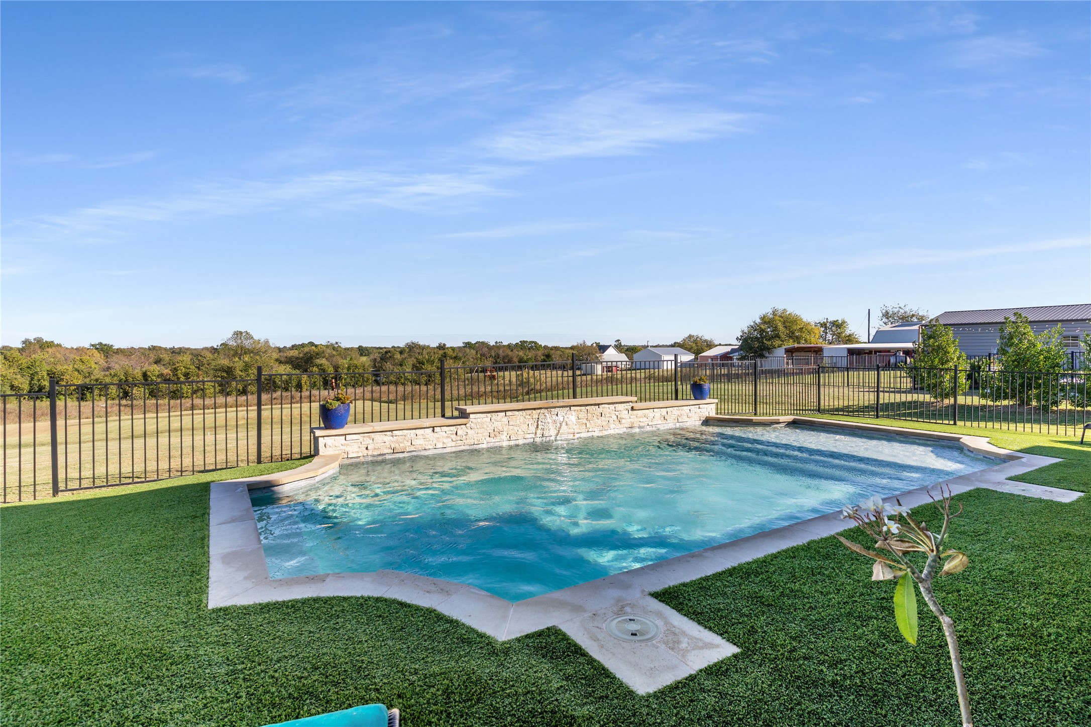 9831 County Road 128