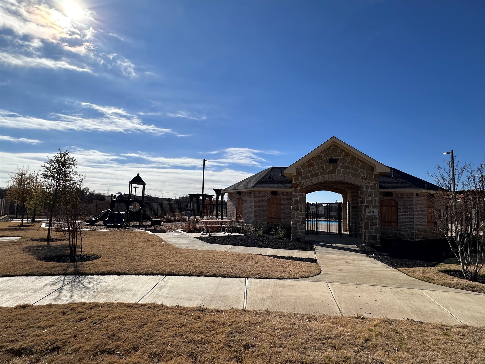 3905 Turquoise Avenue