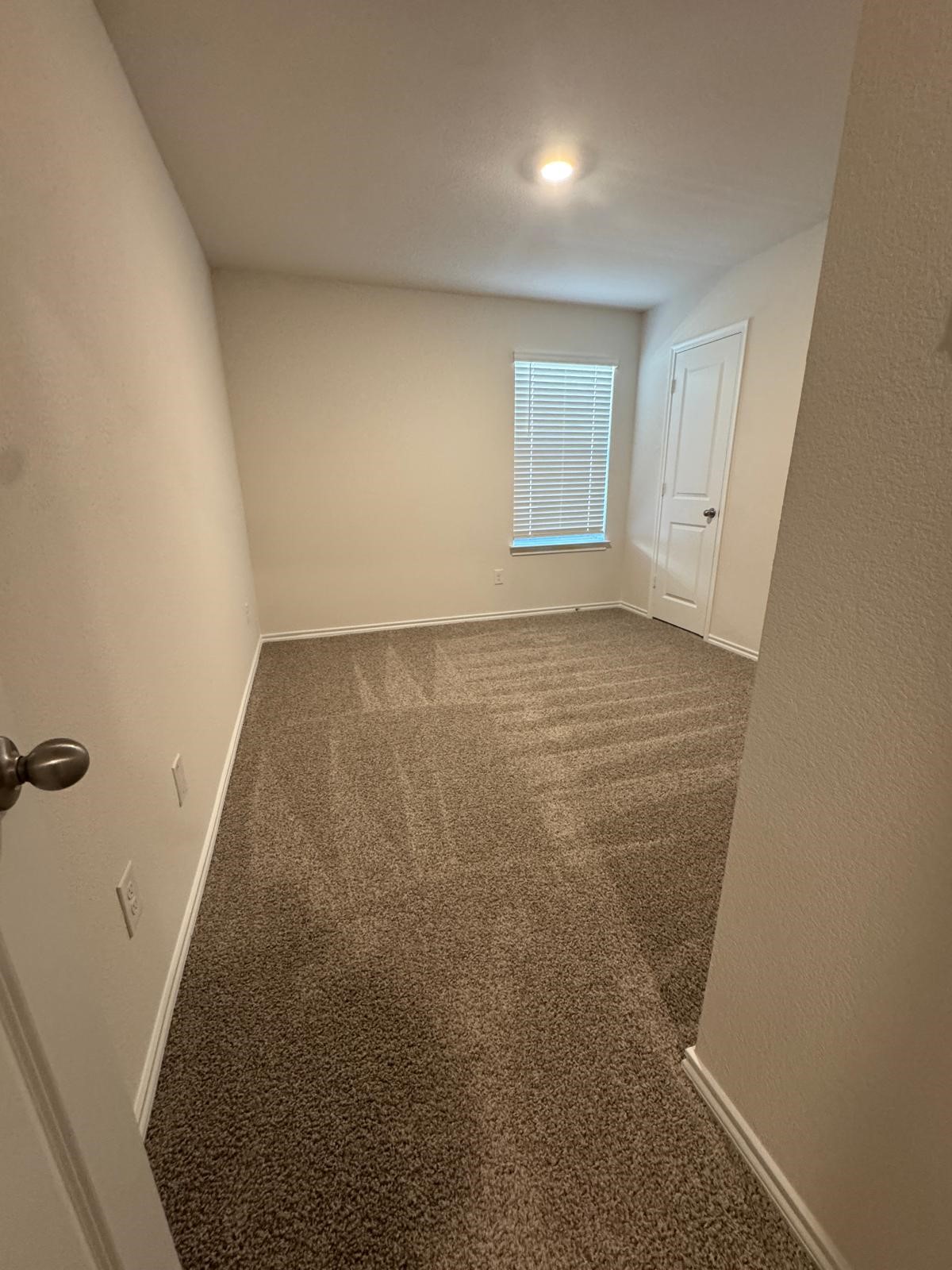 3905 Turquoise Avenue