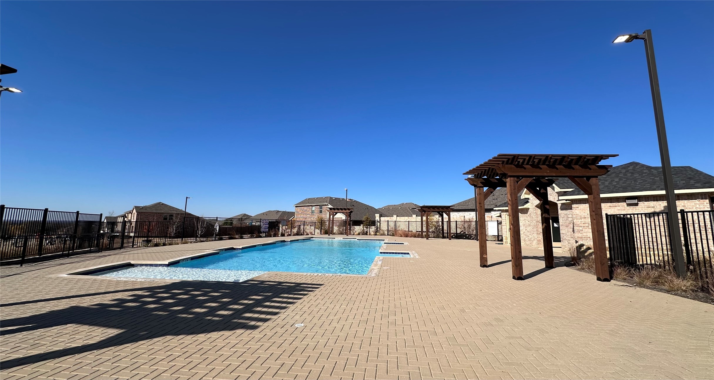 3905 Turquoise Avenue