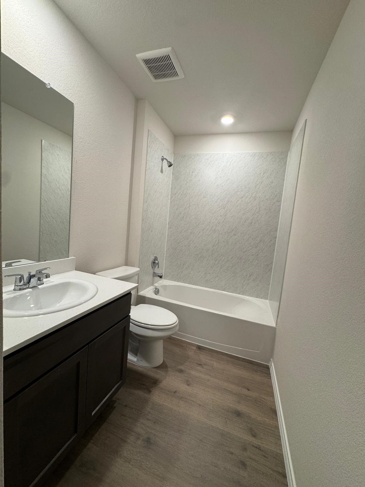 3905 Turquoise Avenue