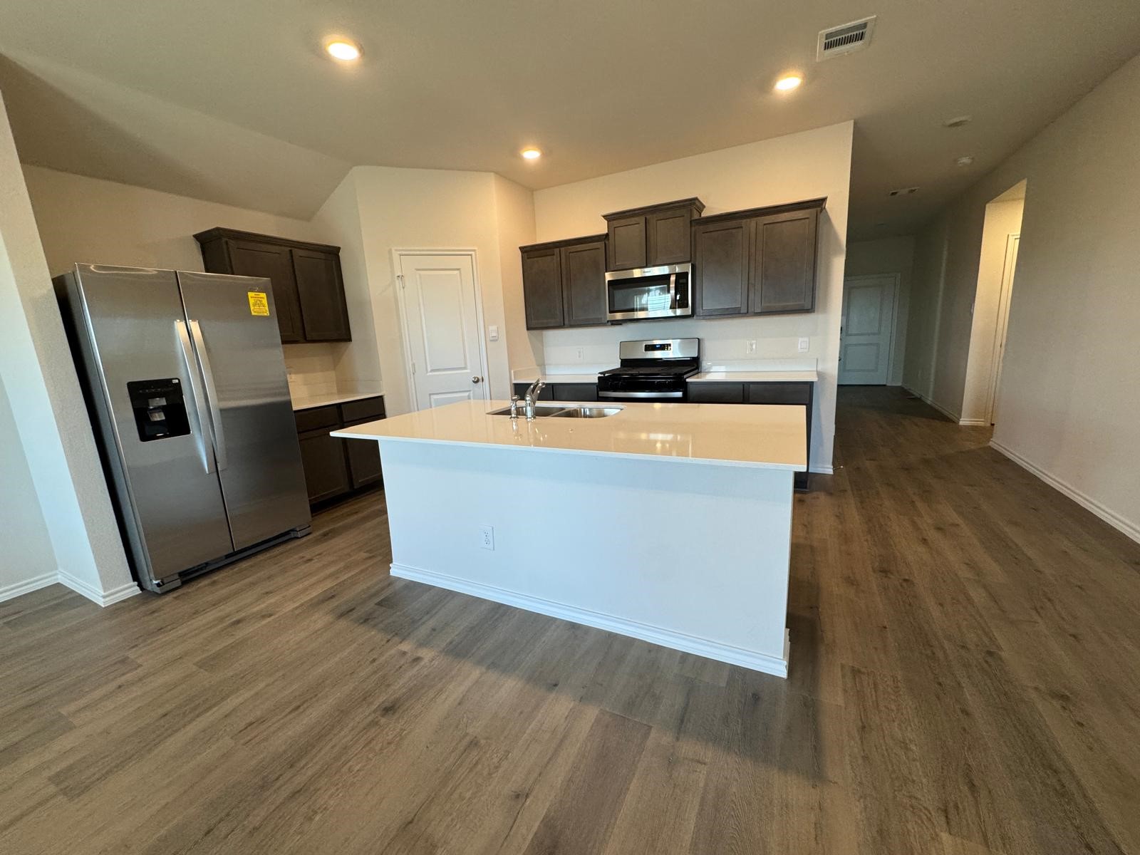 3905 Turquoise Avenue