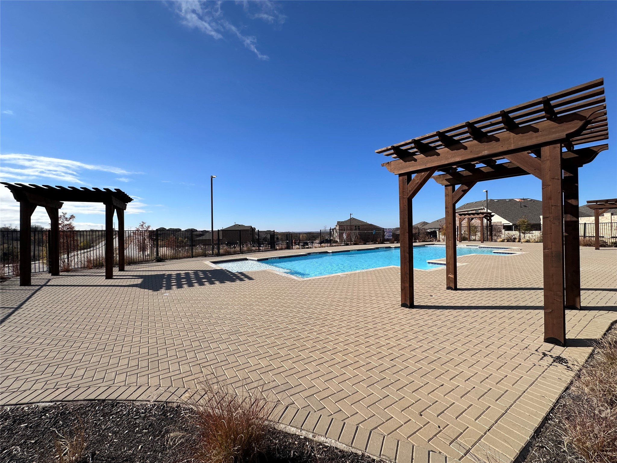 3905 Turquoise Avenue