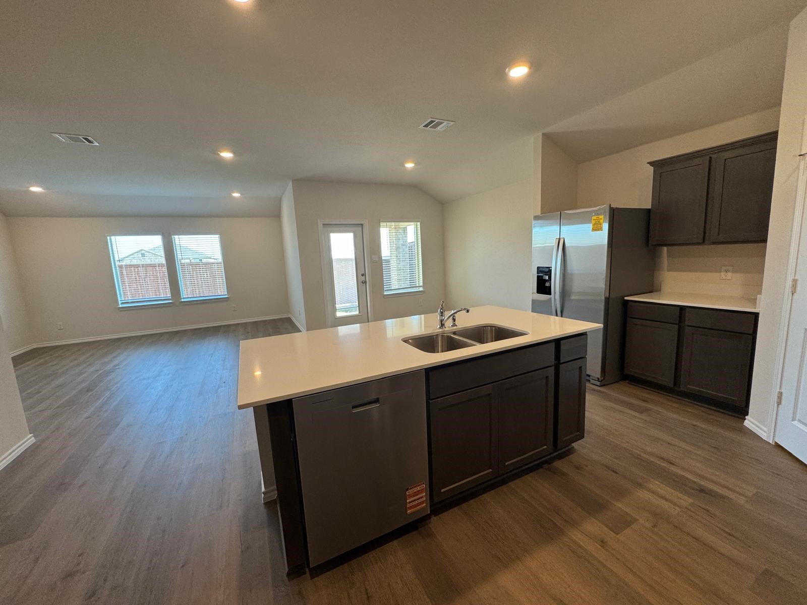 3905 Turquoise Avenue