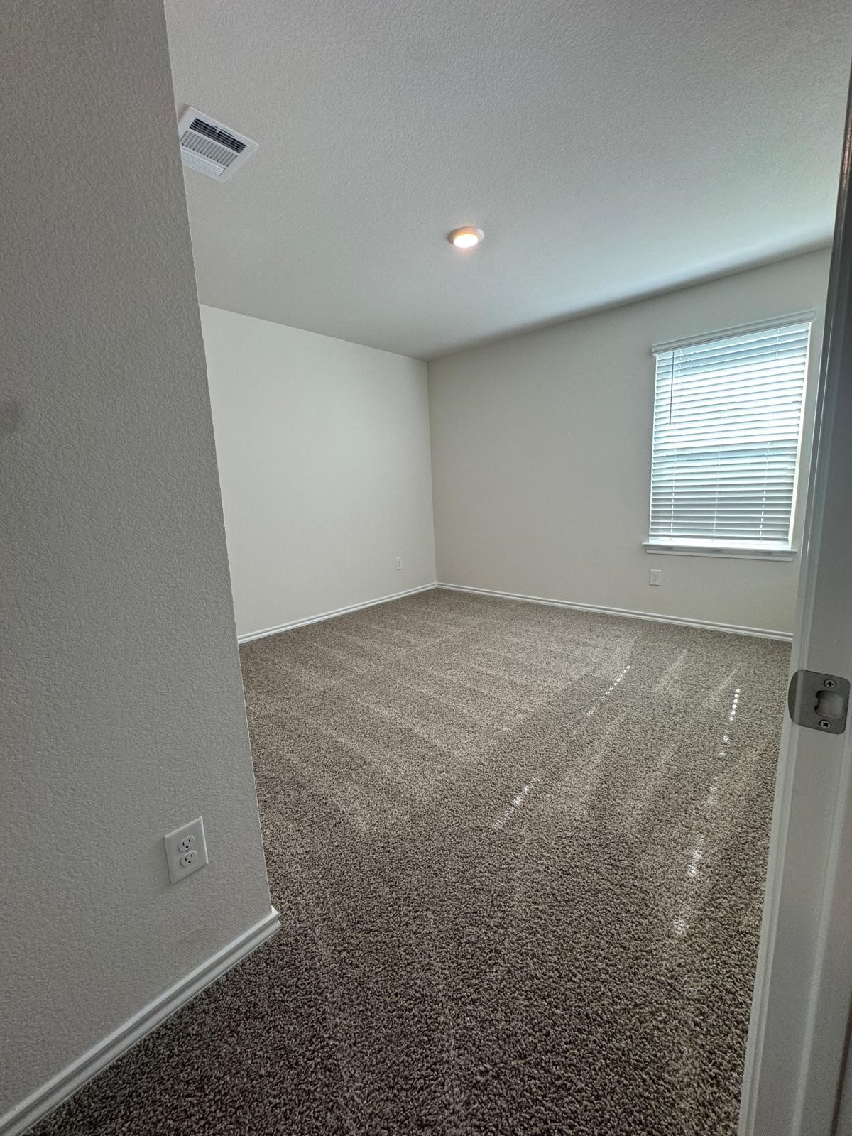 3905 Turquoise Avenue