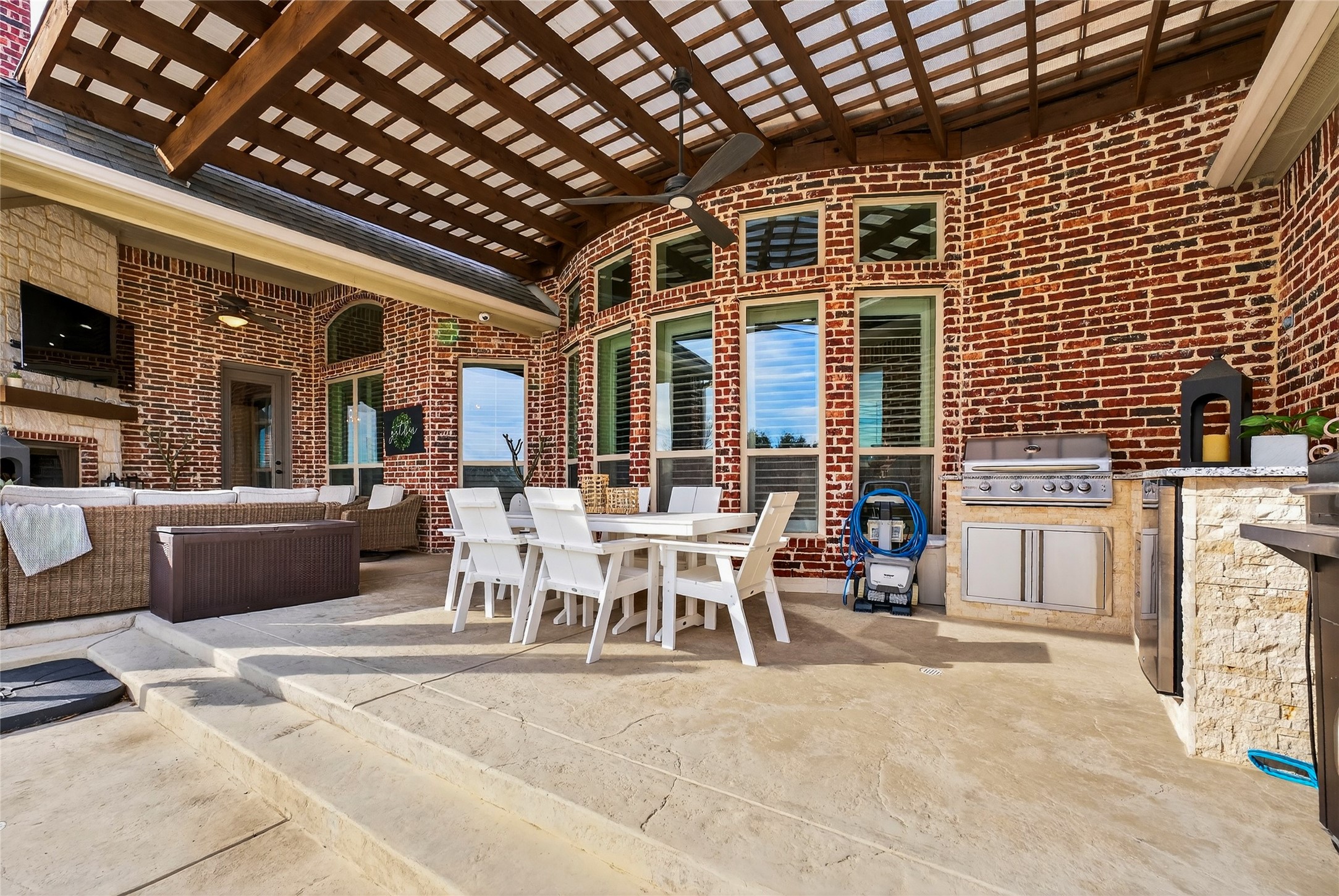 1500 Rock Ridge Drive