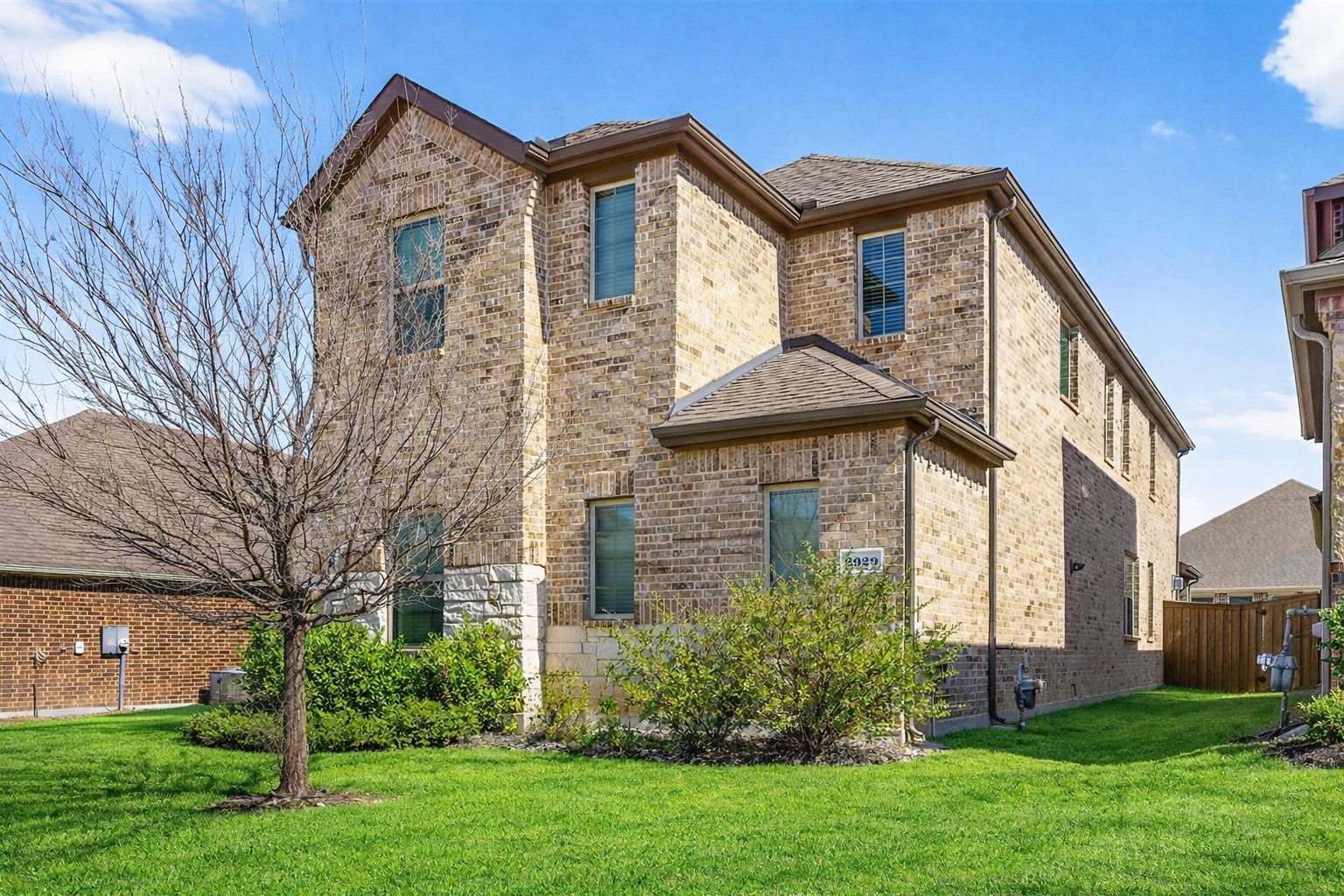 2929 Log Cabin Drive