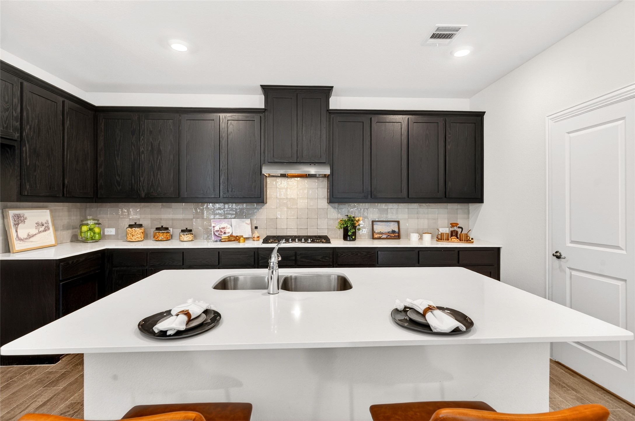 2929 Log Cabin Drive