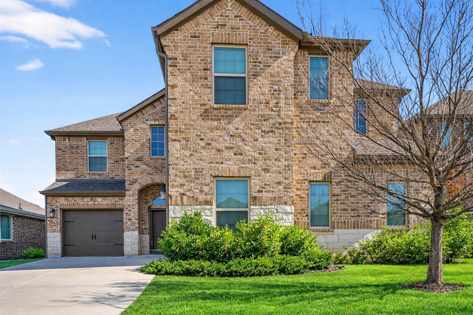 2929 Log Cabin Drive