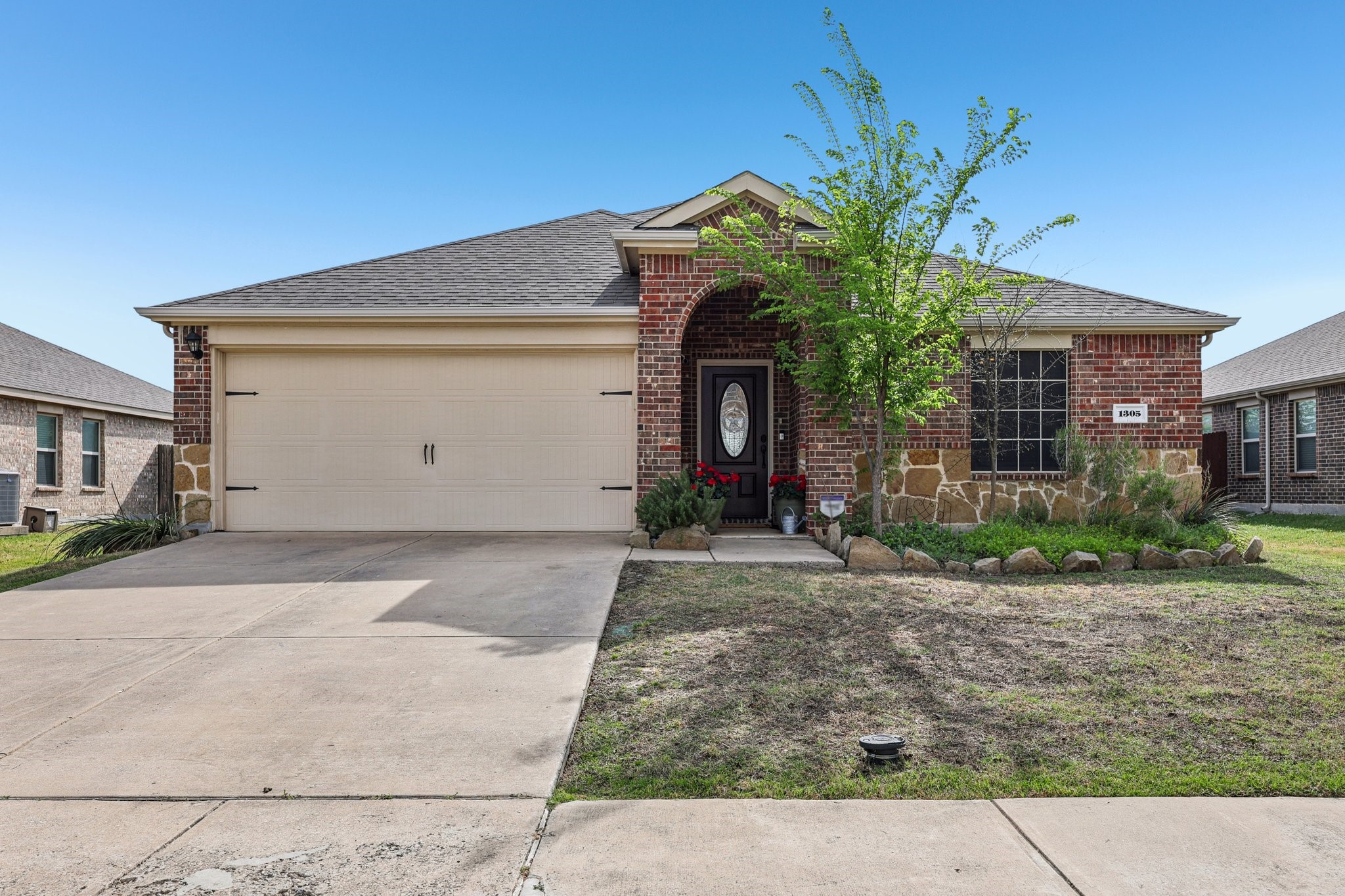 1305 Savannah Ridge Drive