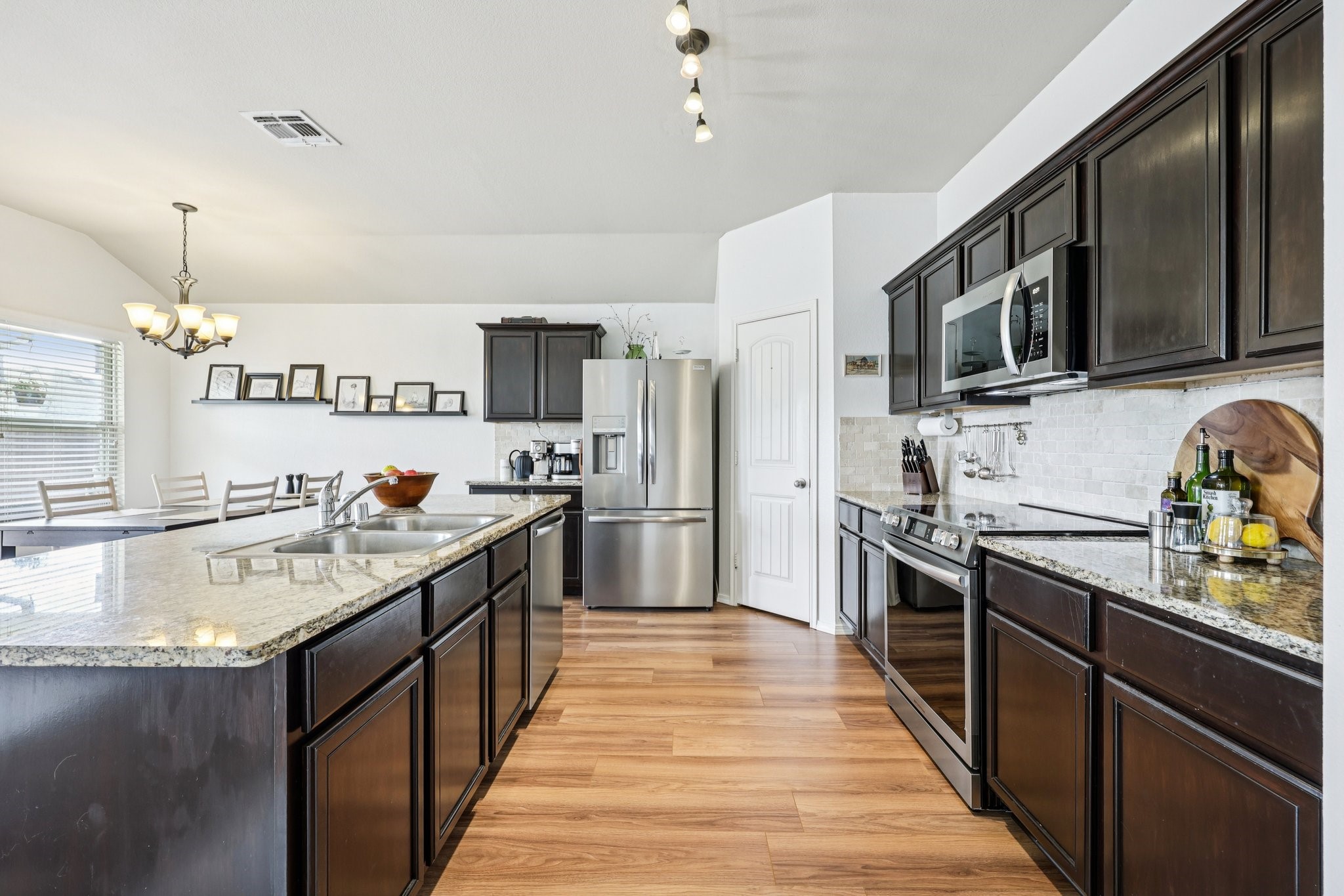 1305 Savannah Ridge Drive