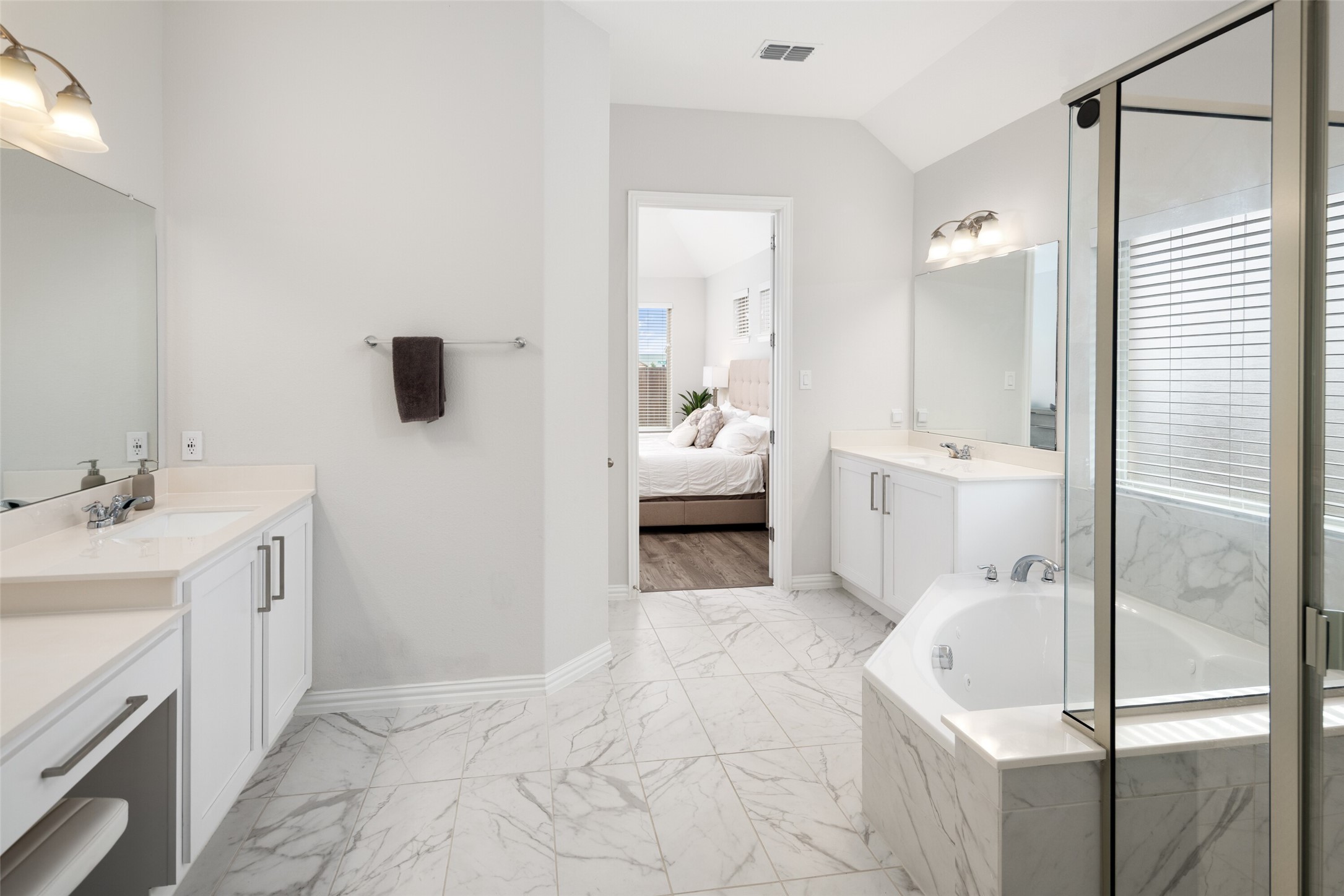 5604 Deer Run Drive