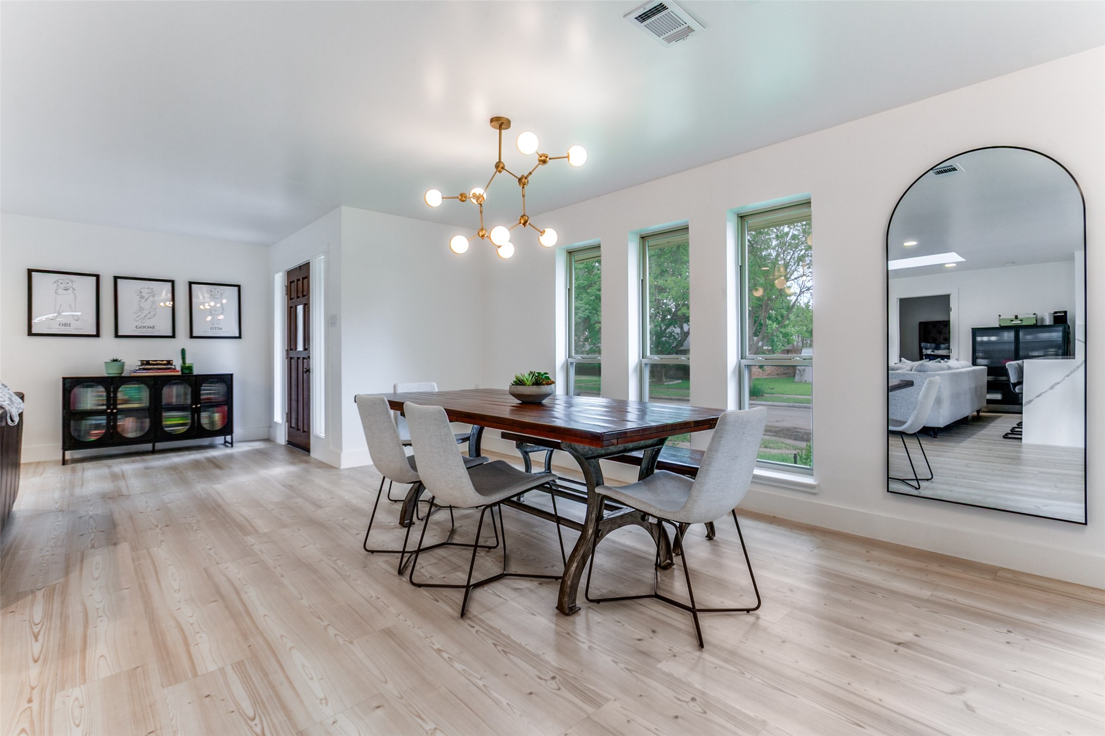 7637 La Risa Drive