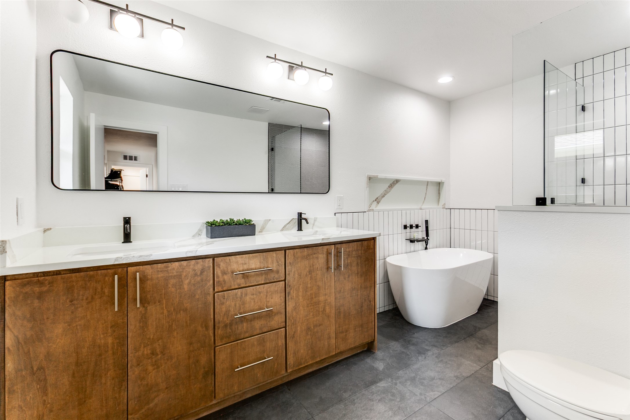 7637 La Risa Drive