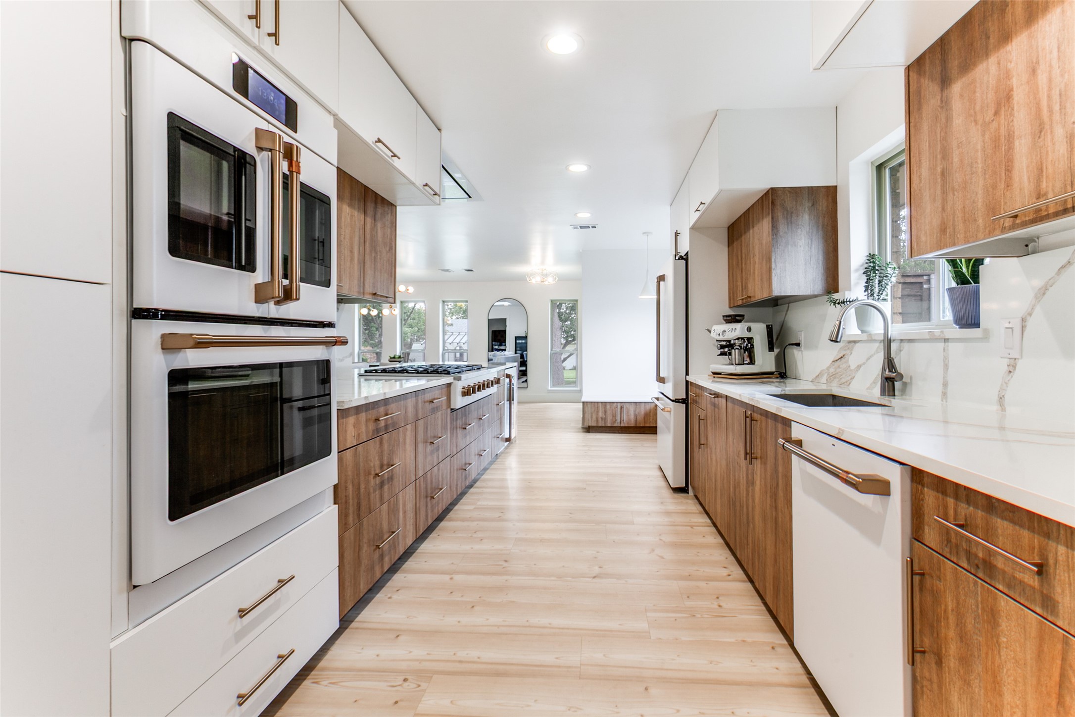 7637 La Risa Drive