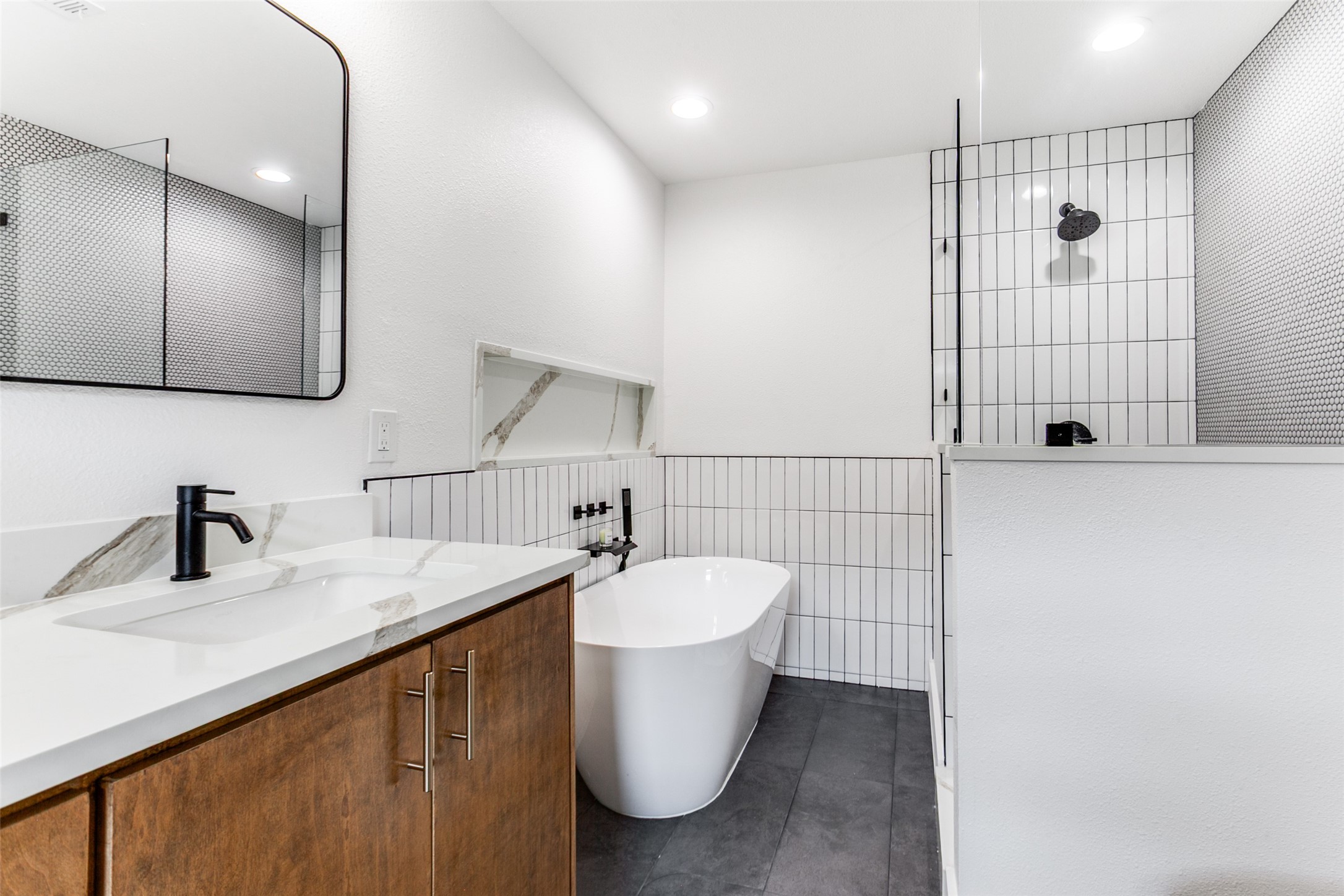 7637 La Risa Drive