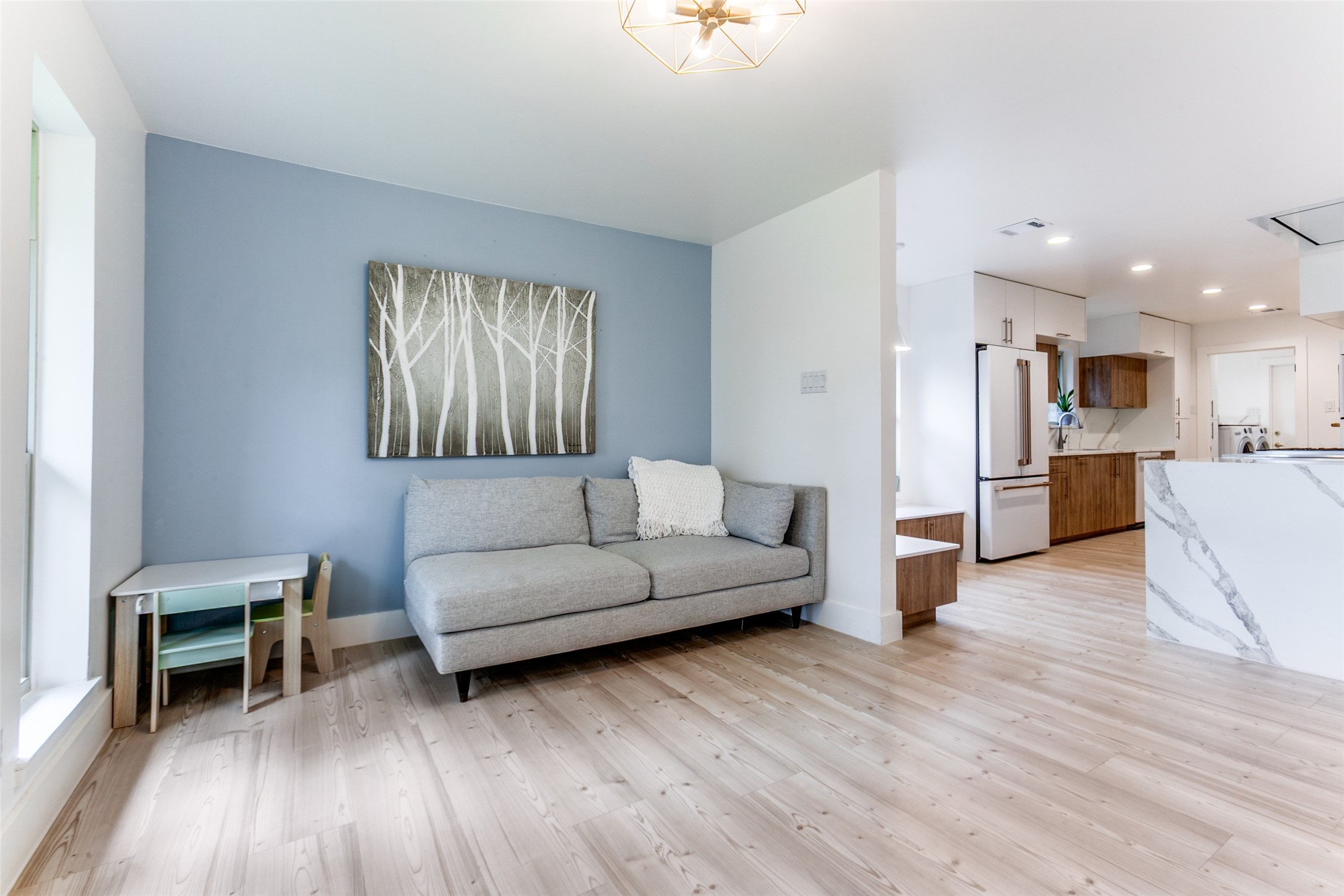 7637 La Risa Drive