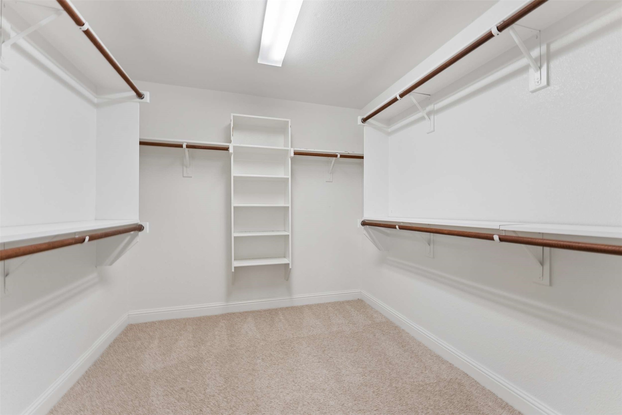 1221 Amistad Drive