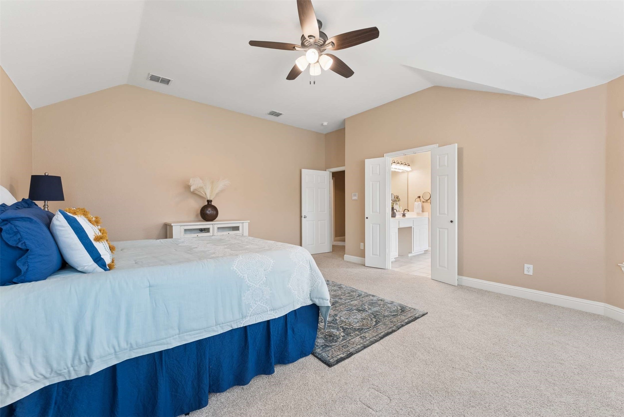 1221 Amistad Drive