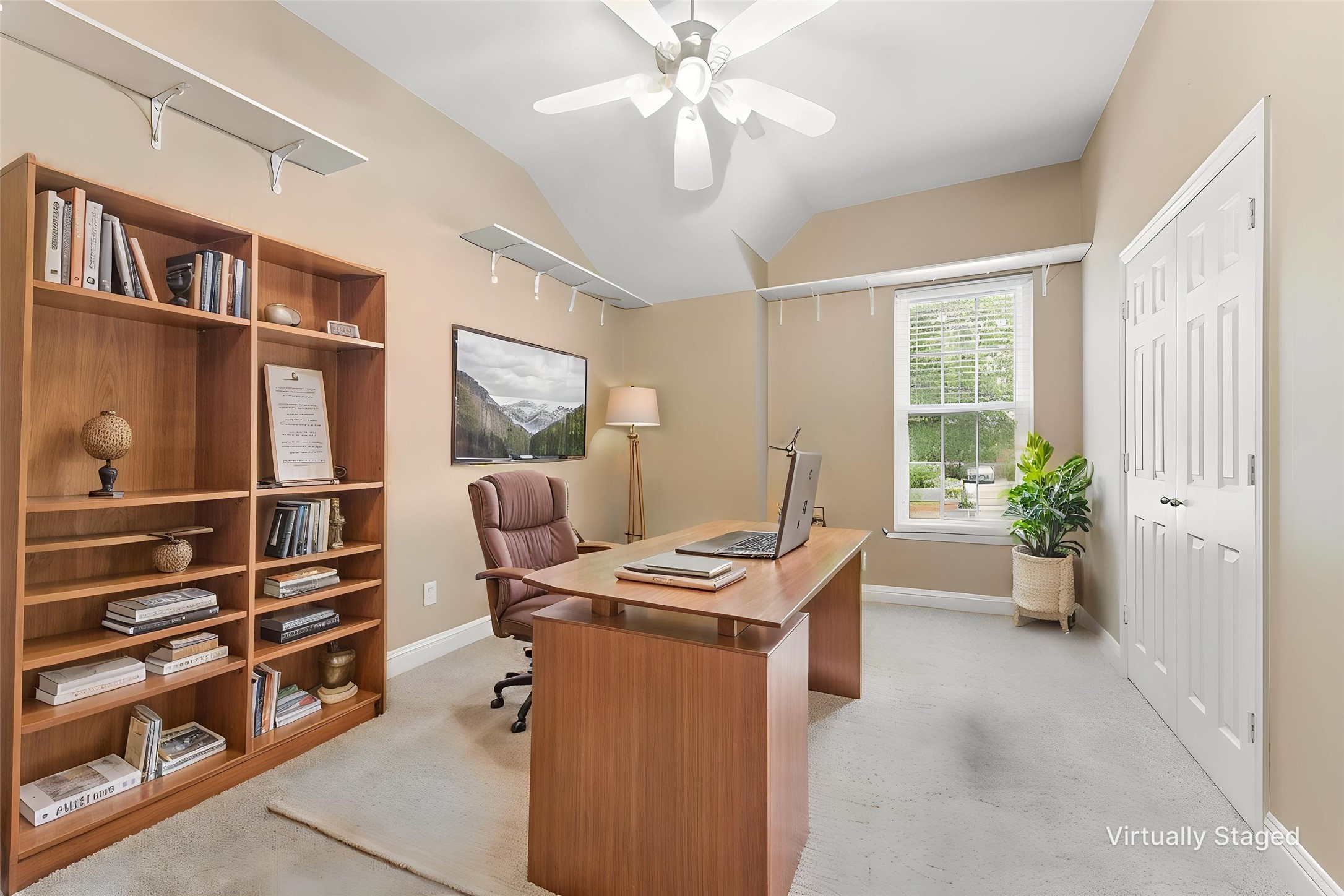 1221 Amistad Drive