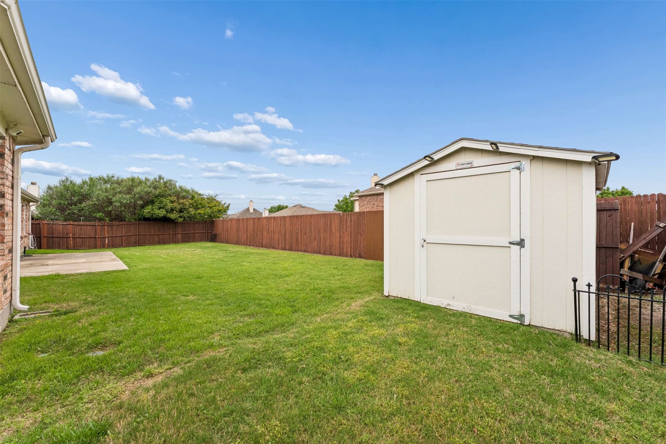 1221 Amistad Drive