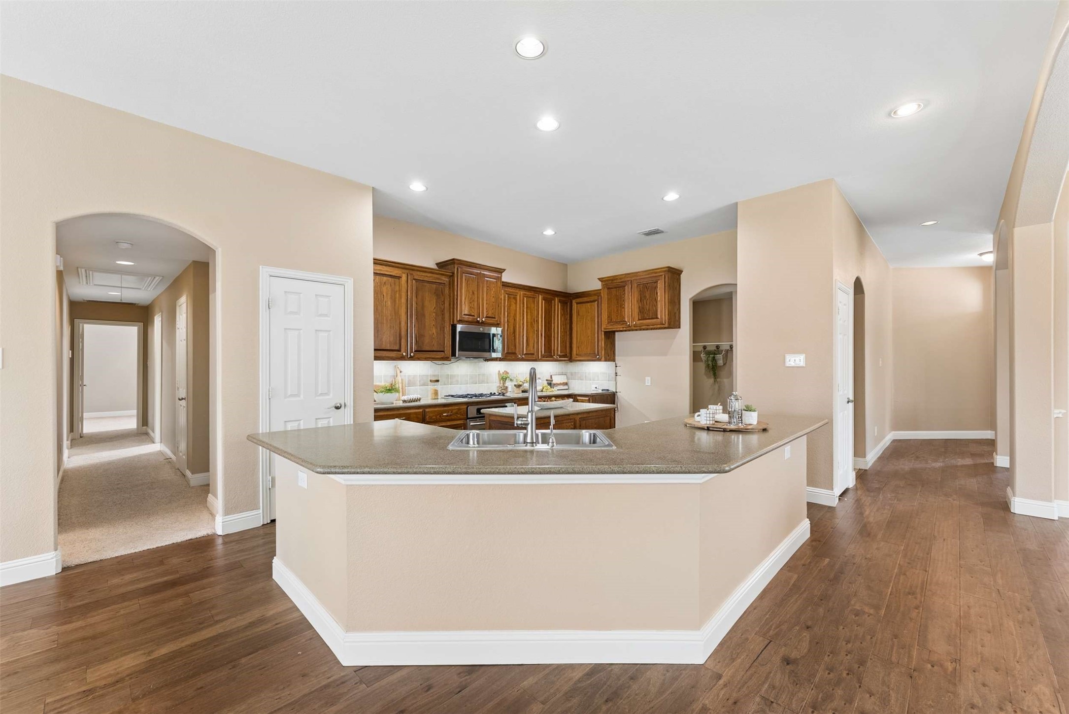 1221 Amistad Drive