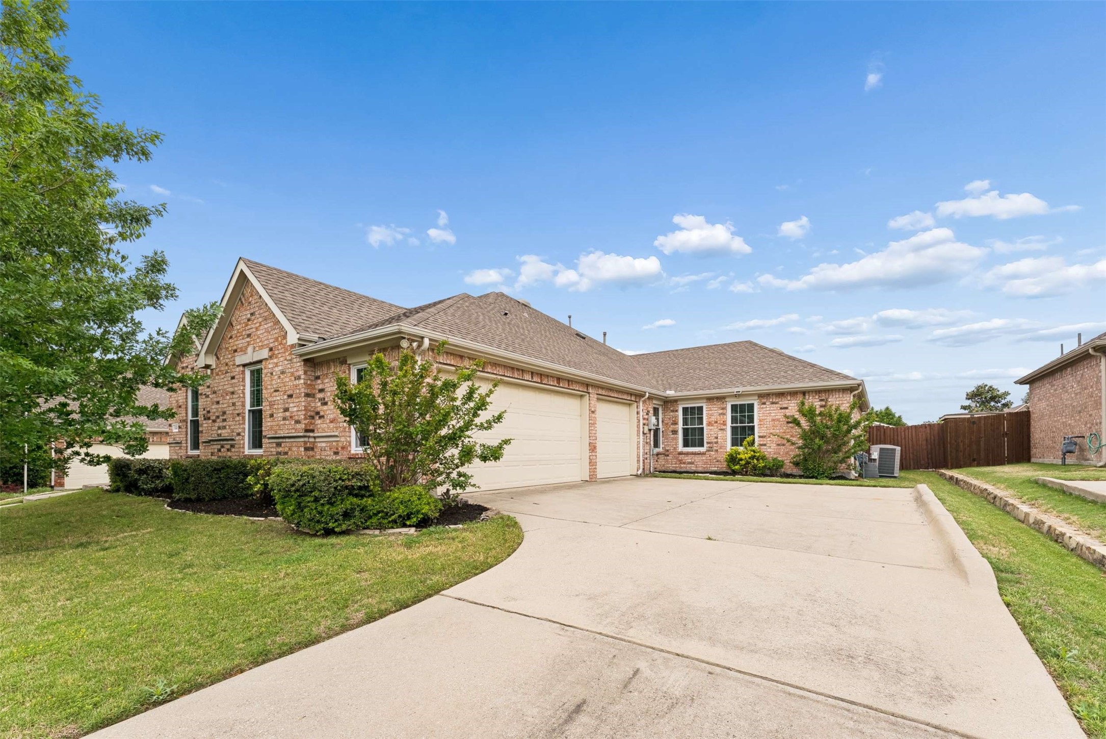 1221 Amistad Drive