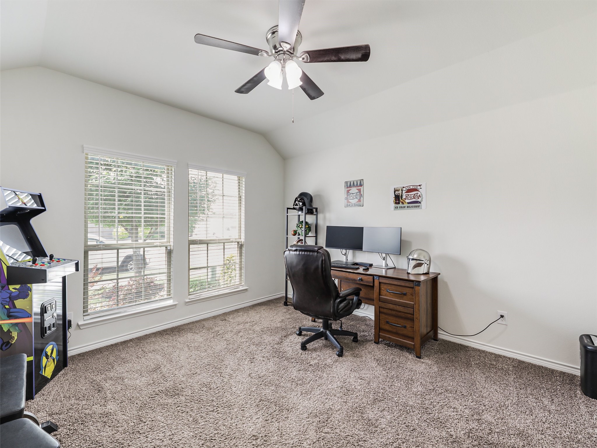 1028 Azure Lane