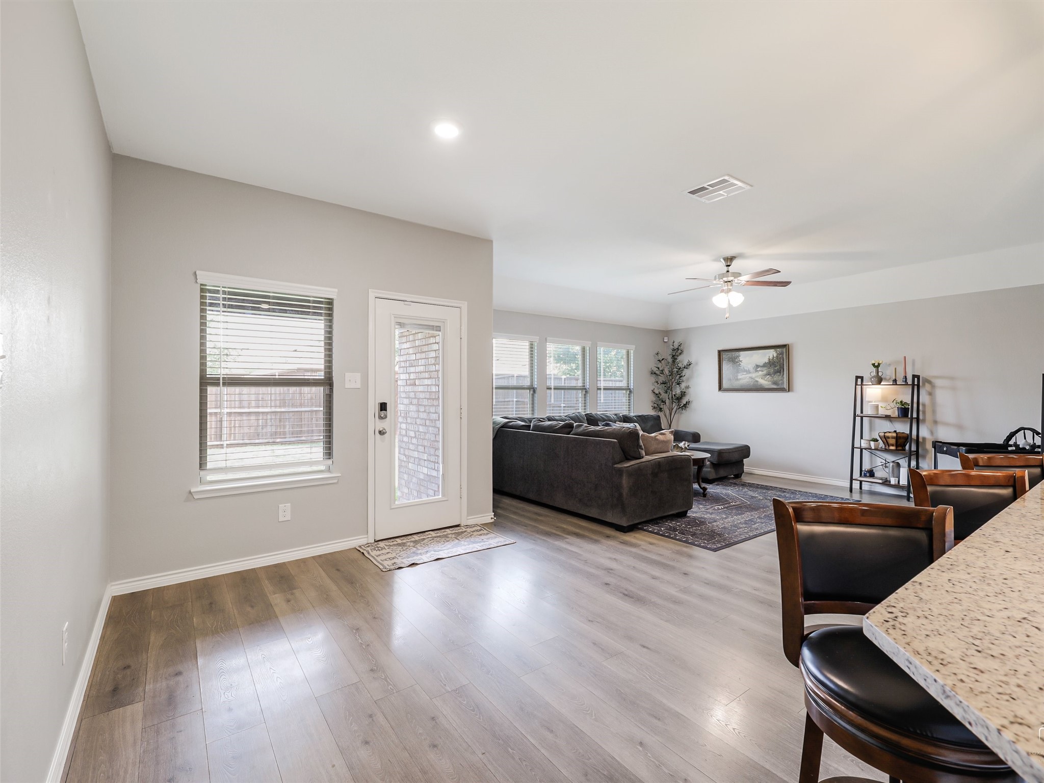 1028 Azure Lane