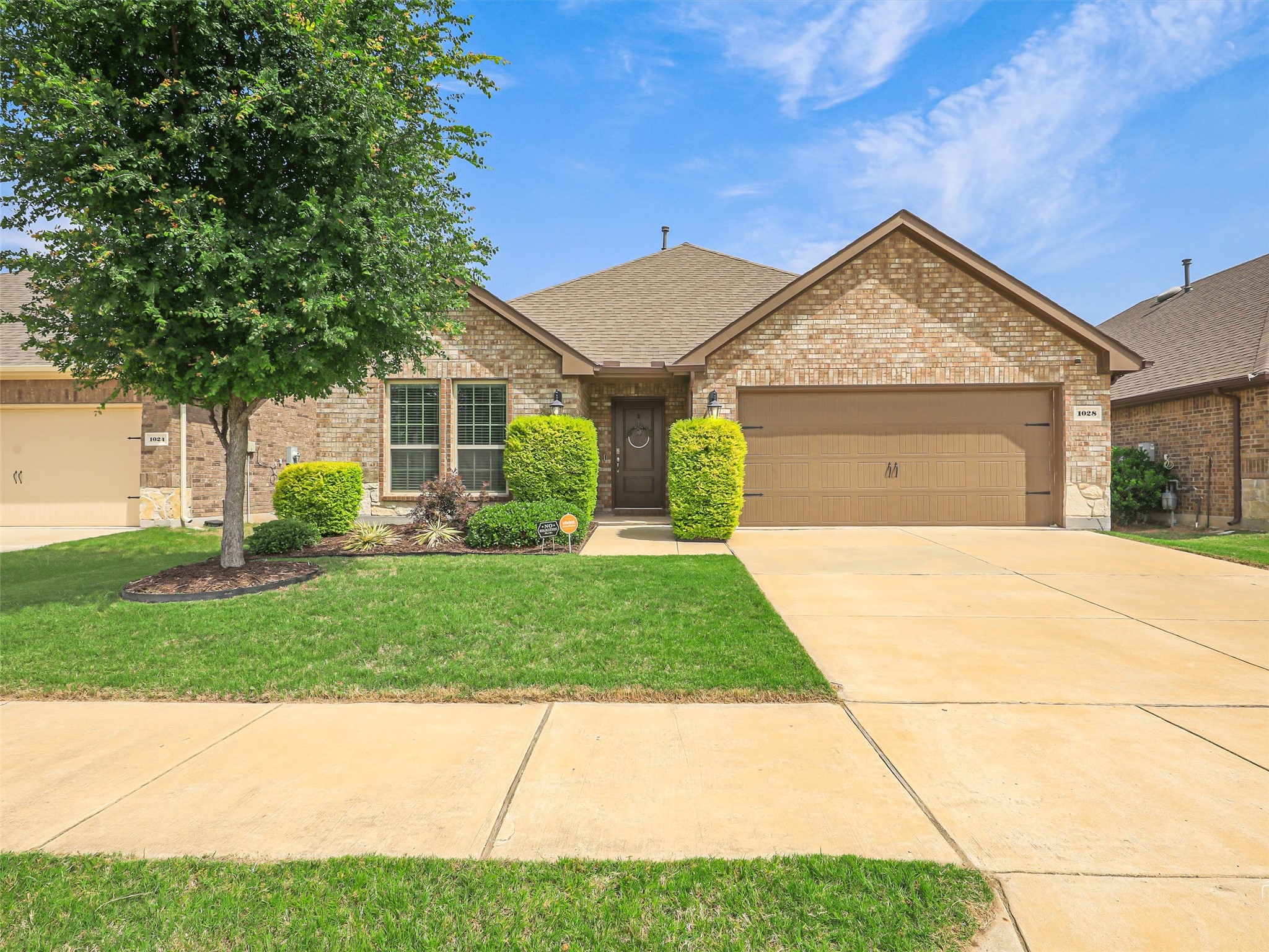 1028 Azure Lane